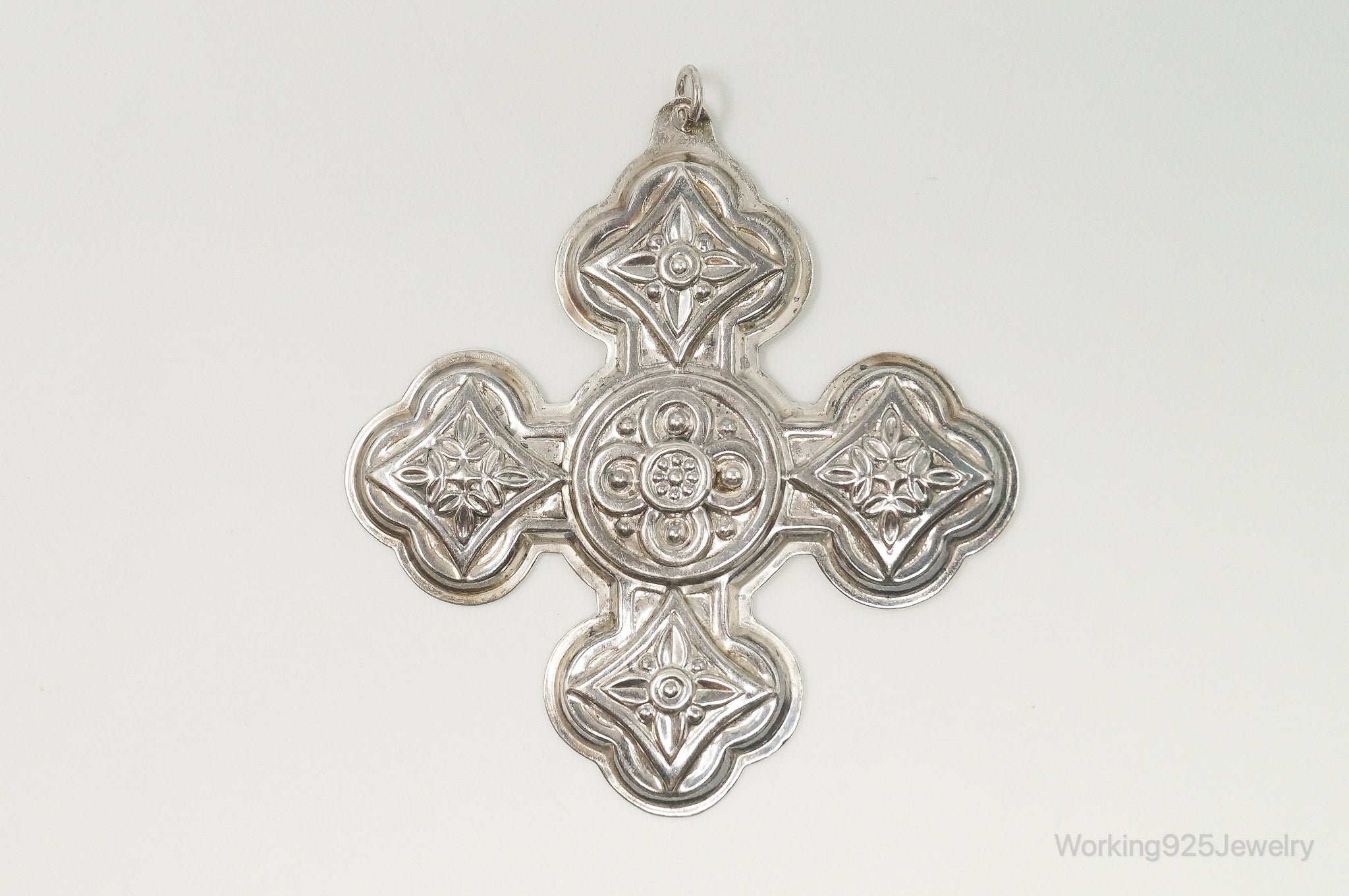 Vintage 1971 Reed & Barton Christmas Cross Sterling Silver Tree Ornament