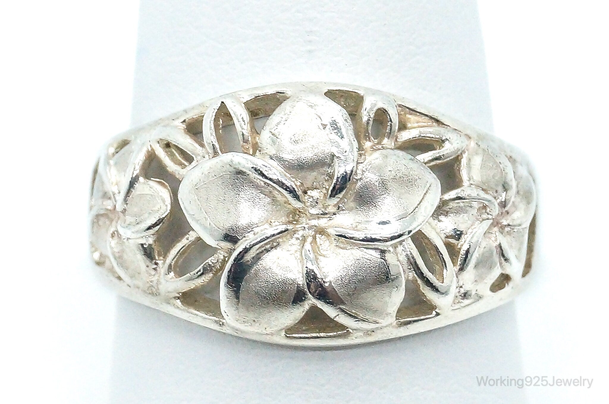 Vintage Flowers Cut Out Sterling Silver Ring - Size 8.75