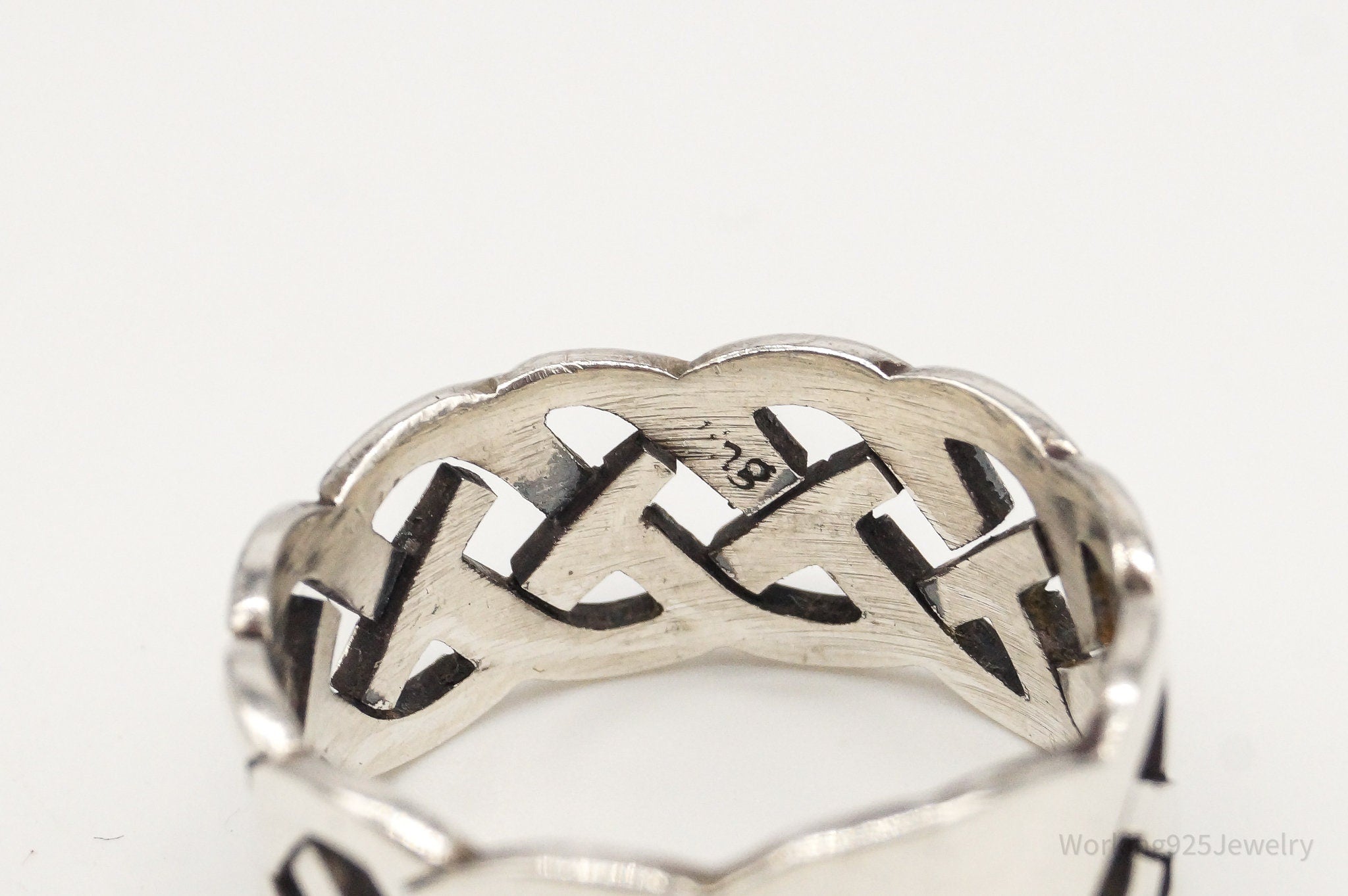 Vintage Celtic Knot Sterling Silver Band Ring - Size 11