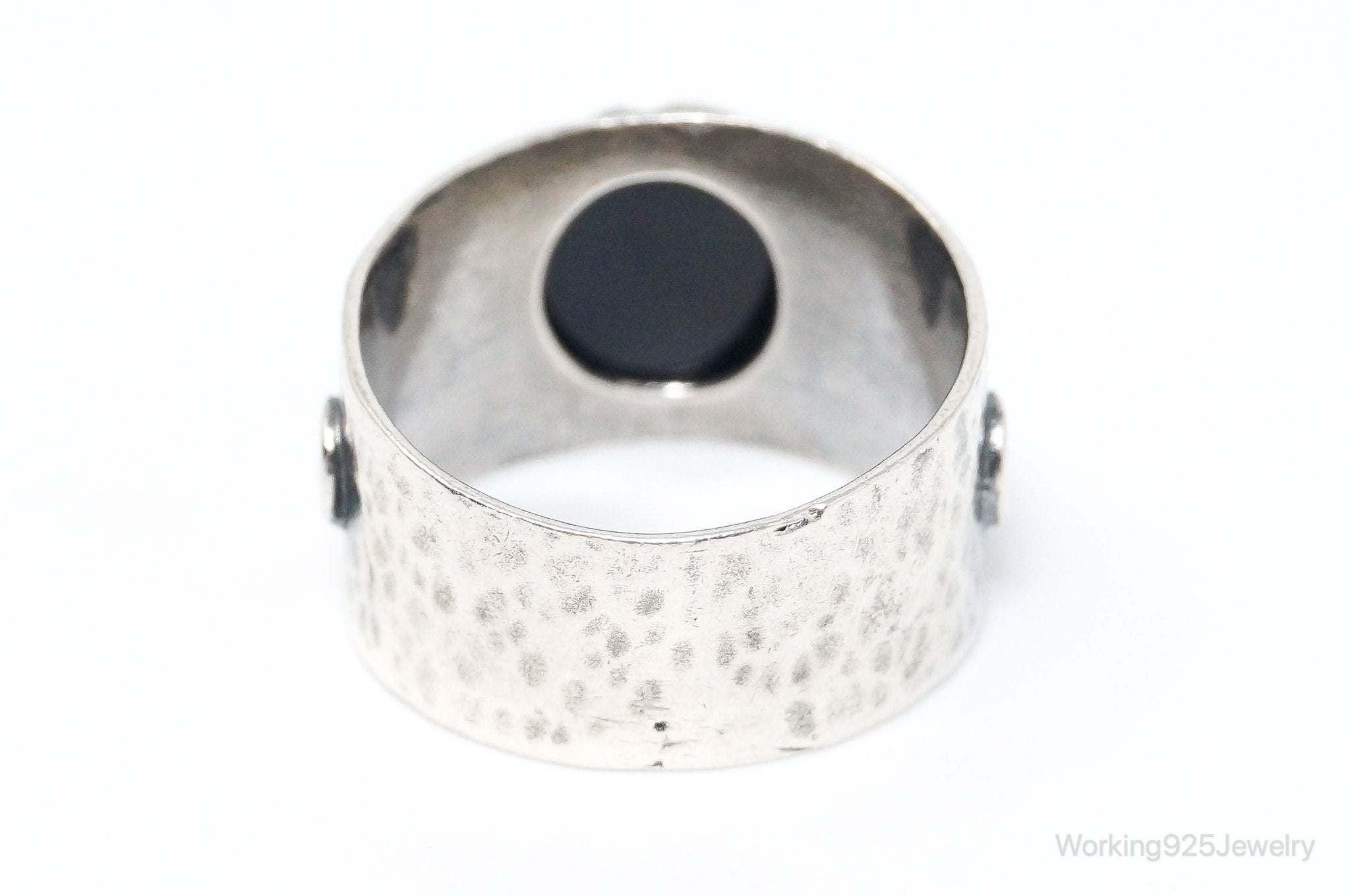 Vintage Black Onyx Hammered Style Sterling Silver Ring - Size 7