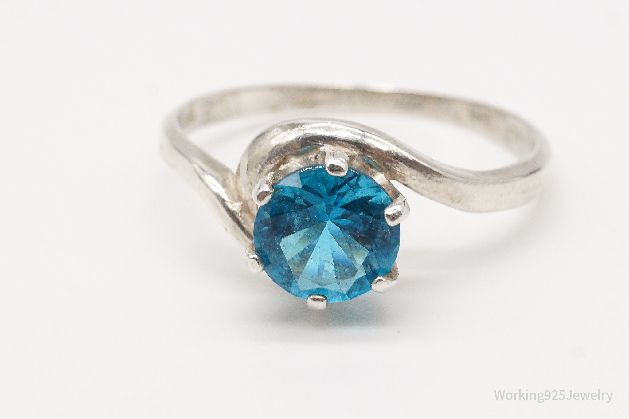 Vintage Blue Topaz Sterling Silver Ring - Size 9