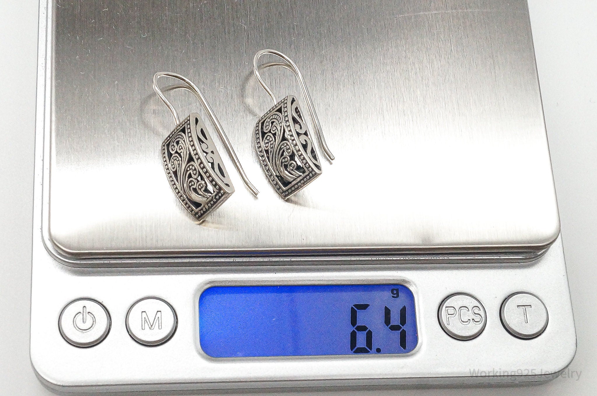 Designer Silpada Retired Paisley Sterling Silver Earrings