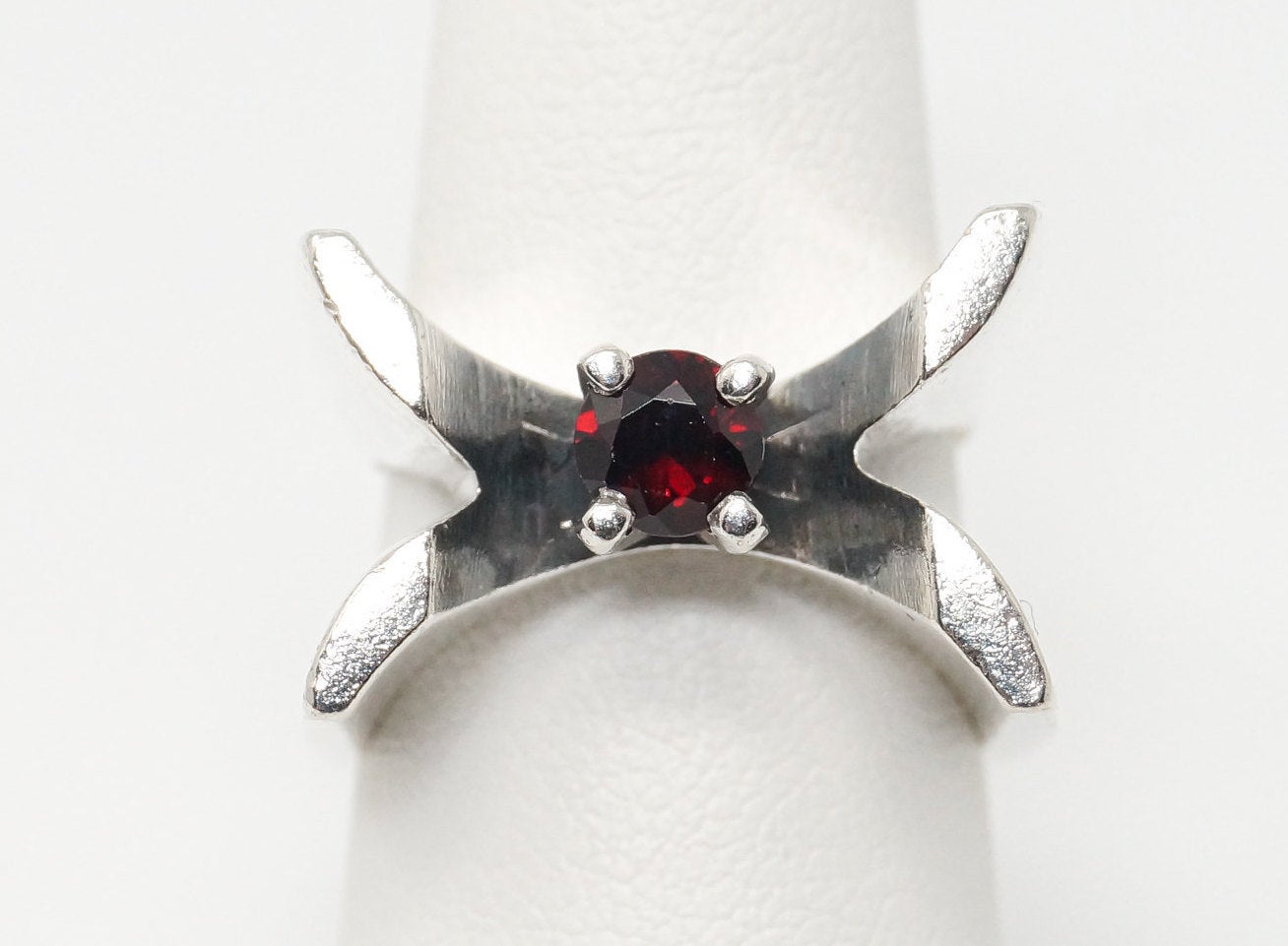 Vintage Canada Modernist OPUS Red CZ Sterling Silver Ring - Size 6.75