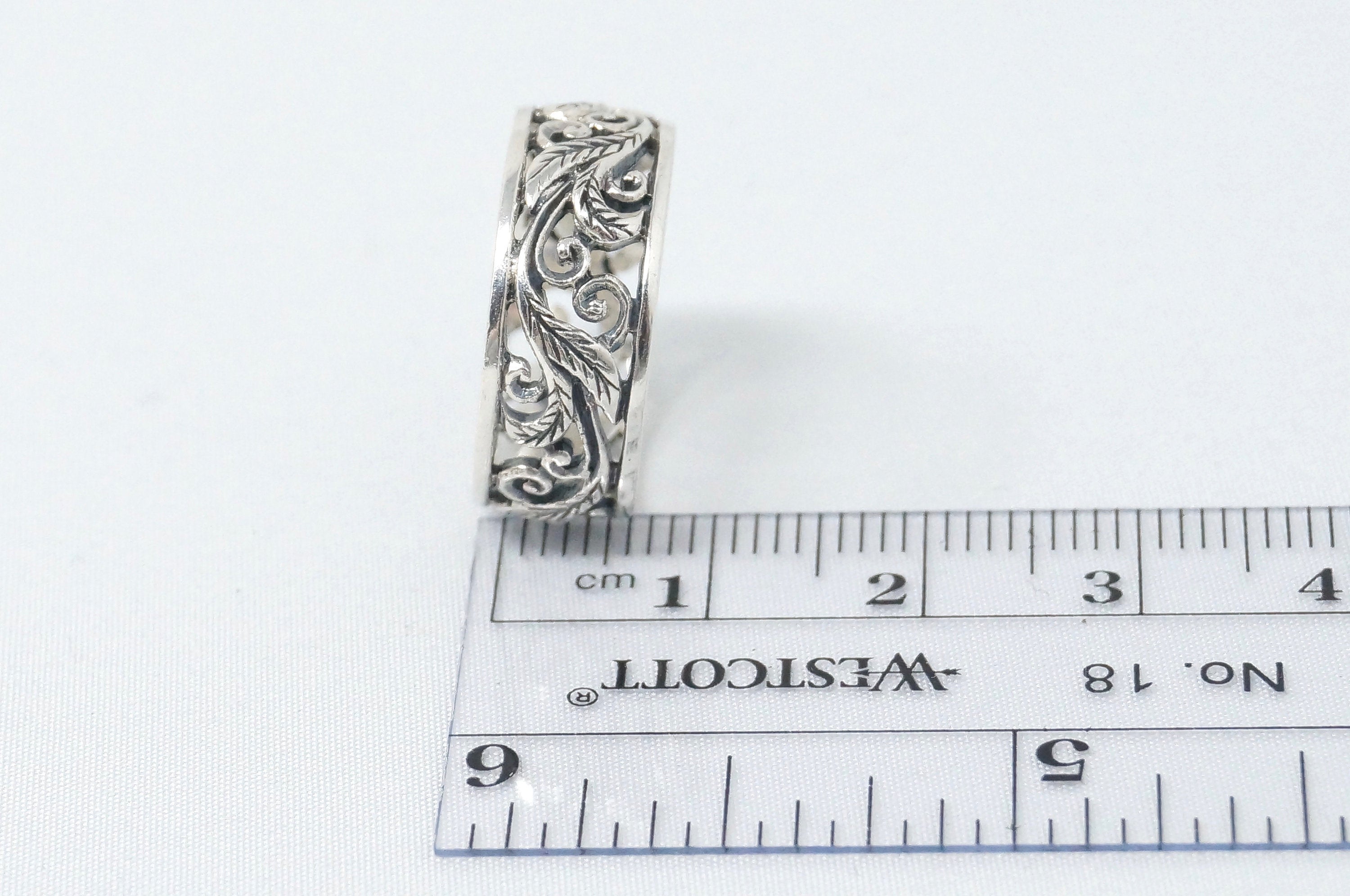 Vintage Cut Out Style Flowing Feather Leaf Sterling Silver Band Ring Size 6.25