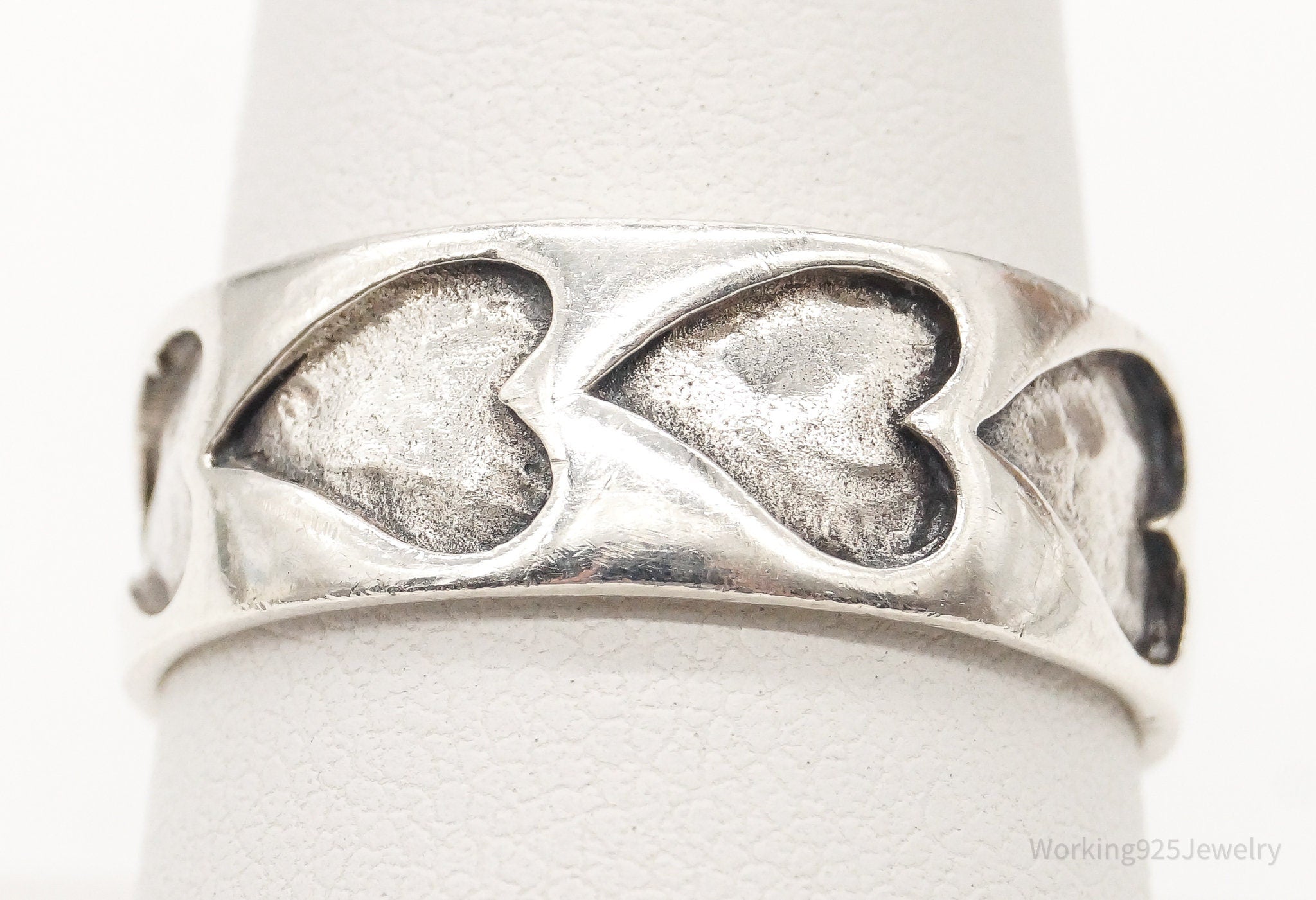 Vintage Hearts Pattern Sterling Silver Band Ring - Size 8.75