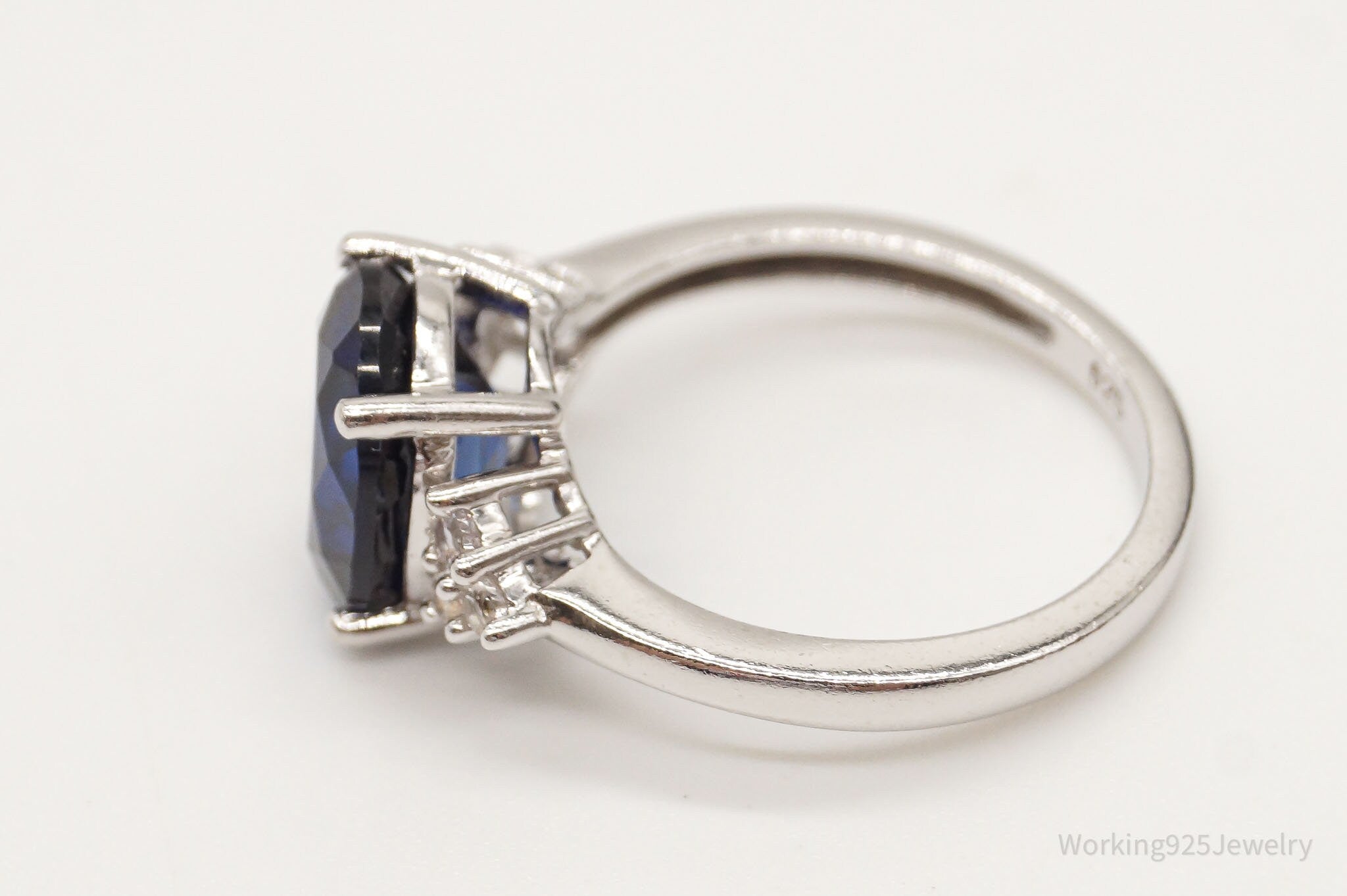 Large Lab Sapphire Cubic Zirconia Sterling Silver Ring - Size 6.75