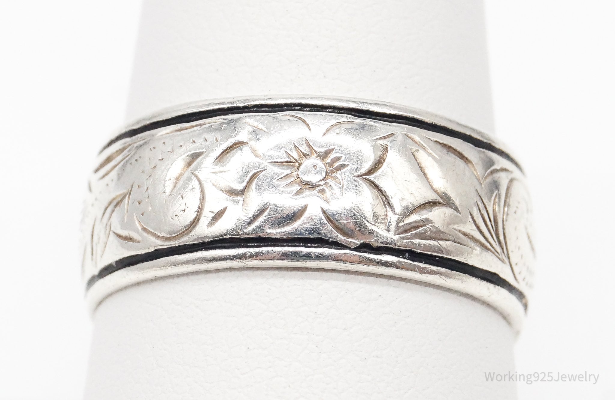 Vintage Floral Etched Sterling Silver Band Ring - Size 9