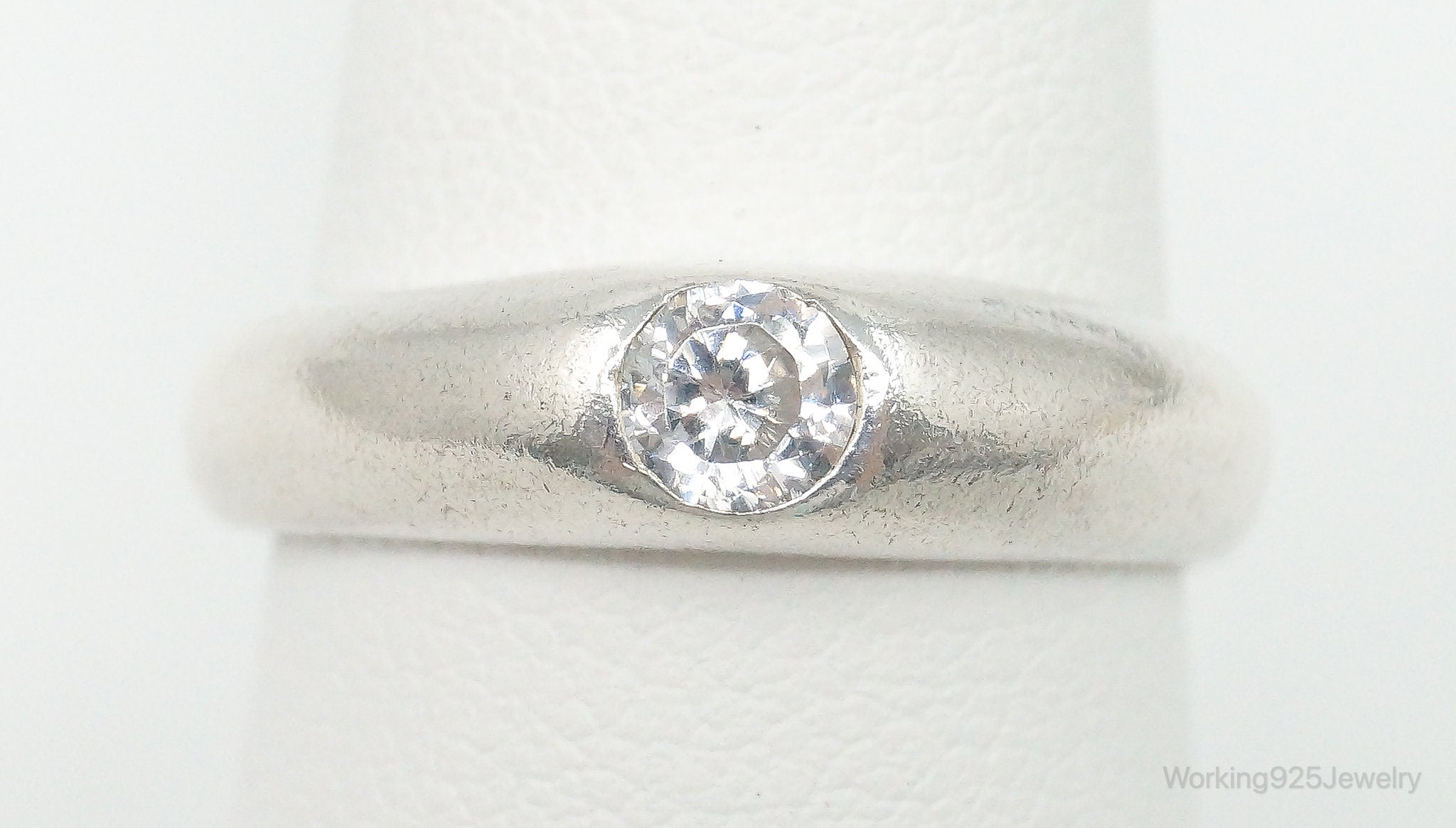 Vintage Cubic Zirconia Sterling Silver Ring - Size 6.25