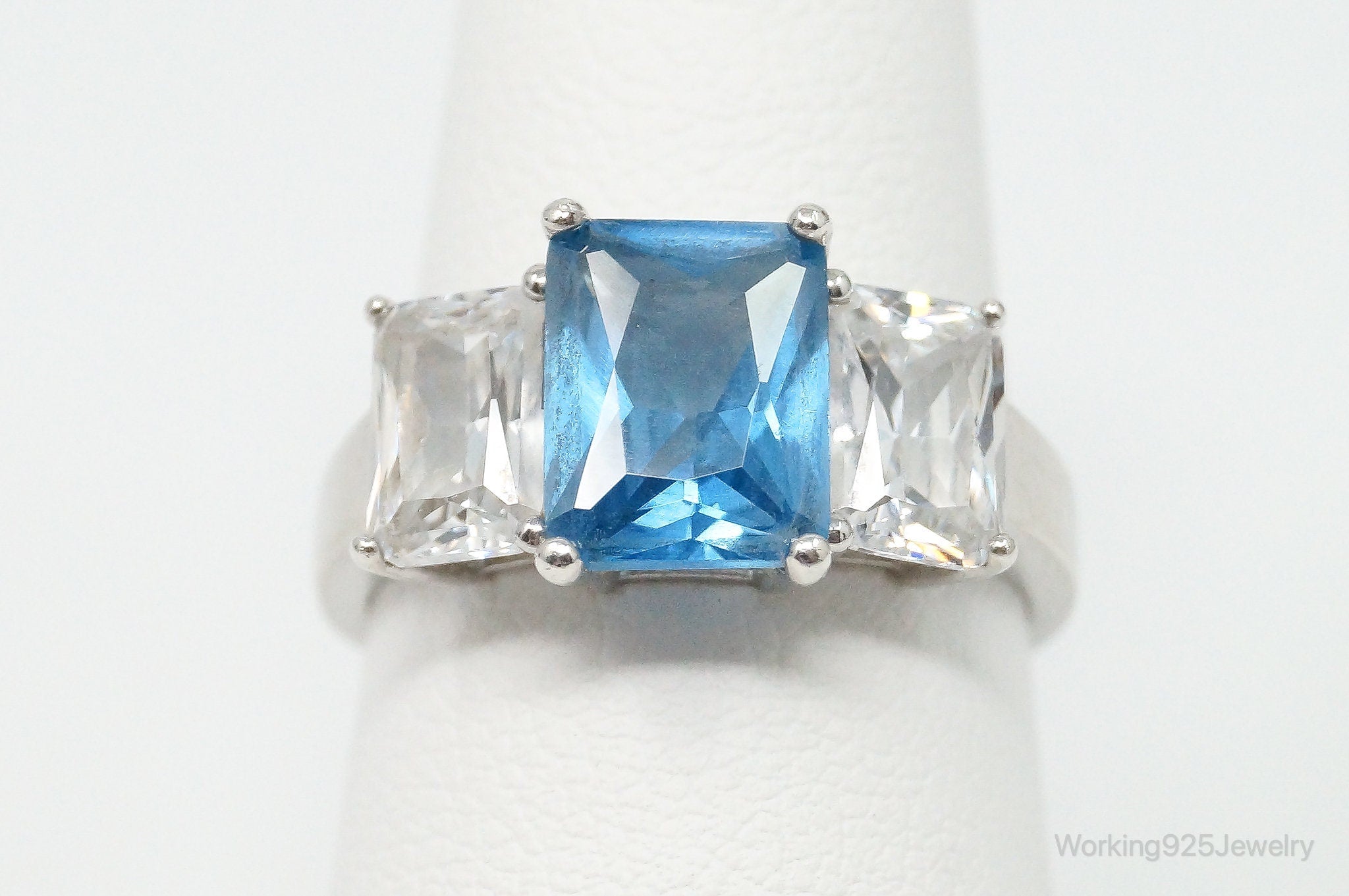 Vintage Large Blue Topaz Cubic Zirconia Sterling Silver Ring - Size 7