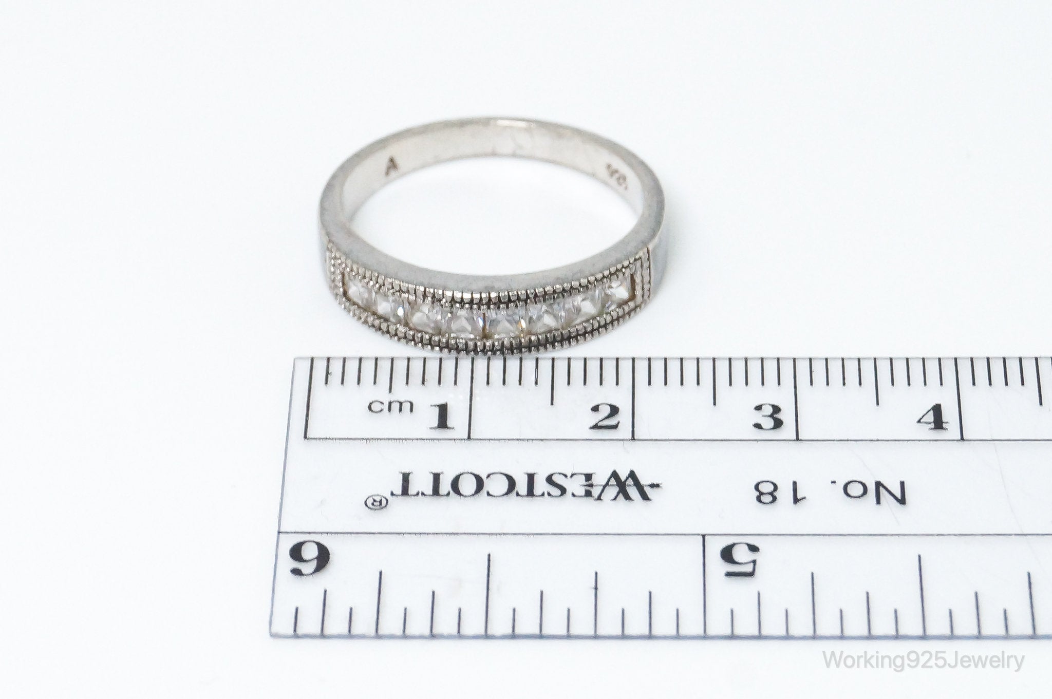 Vintage Cubic Zirconia Sterling Silver Band Ring - Size 9