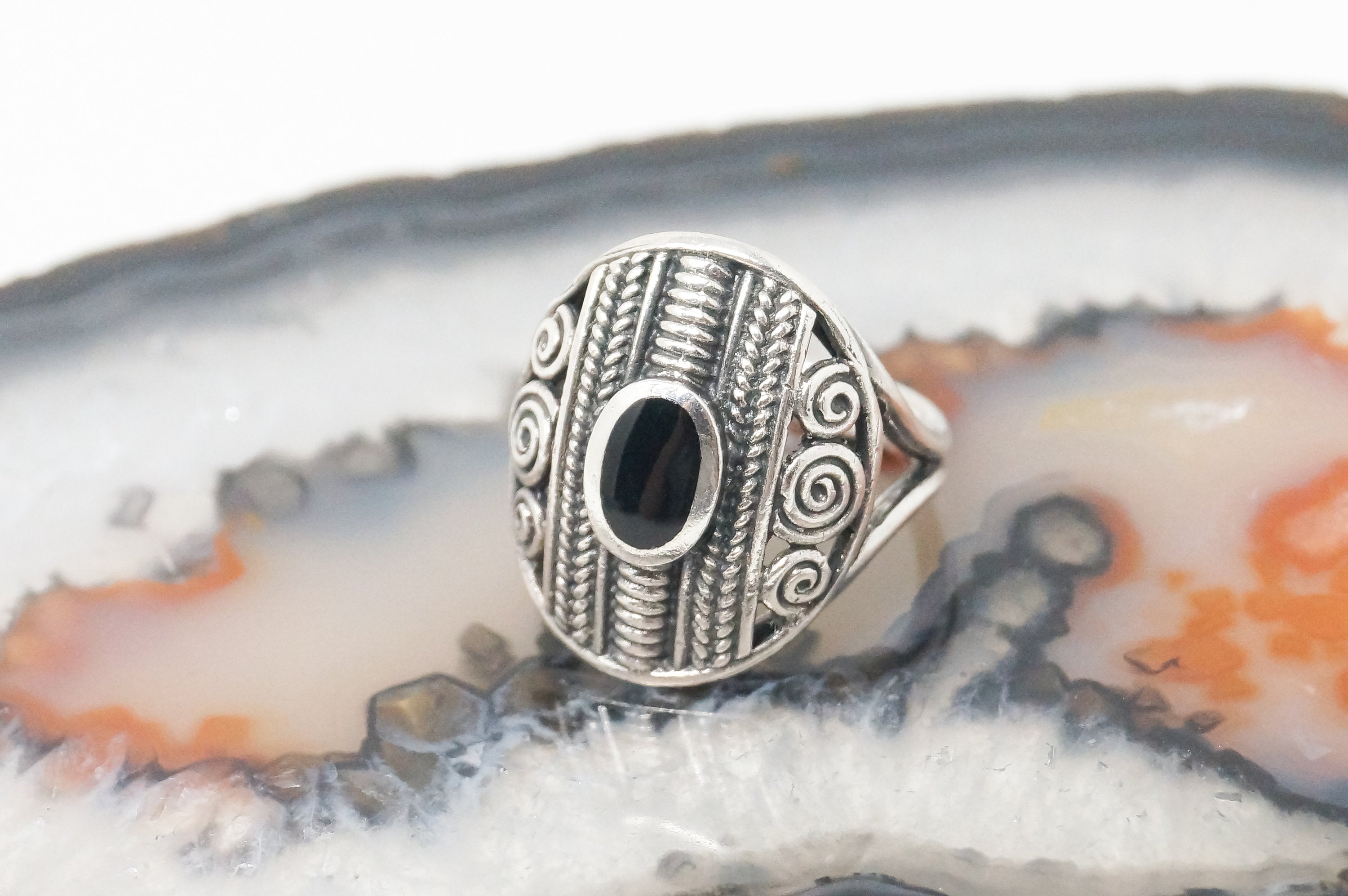 Vintage Designer WOODS Black Onyx Scroll Sterling Silver Ring - Sz 4.5