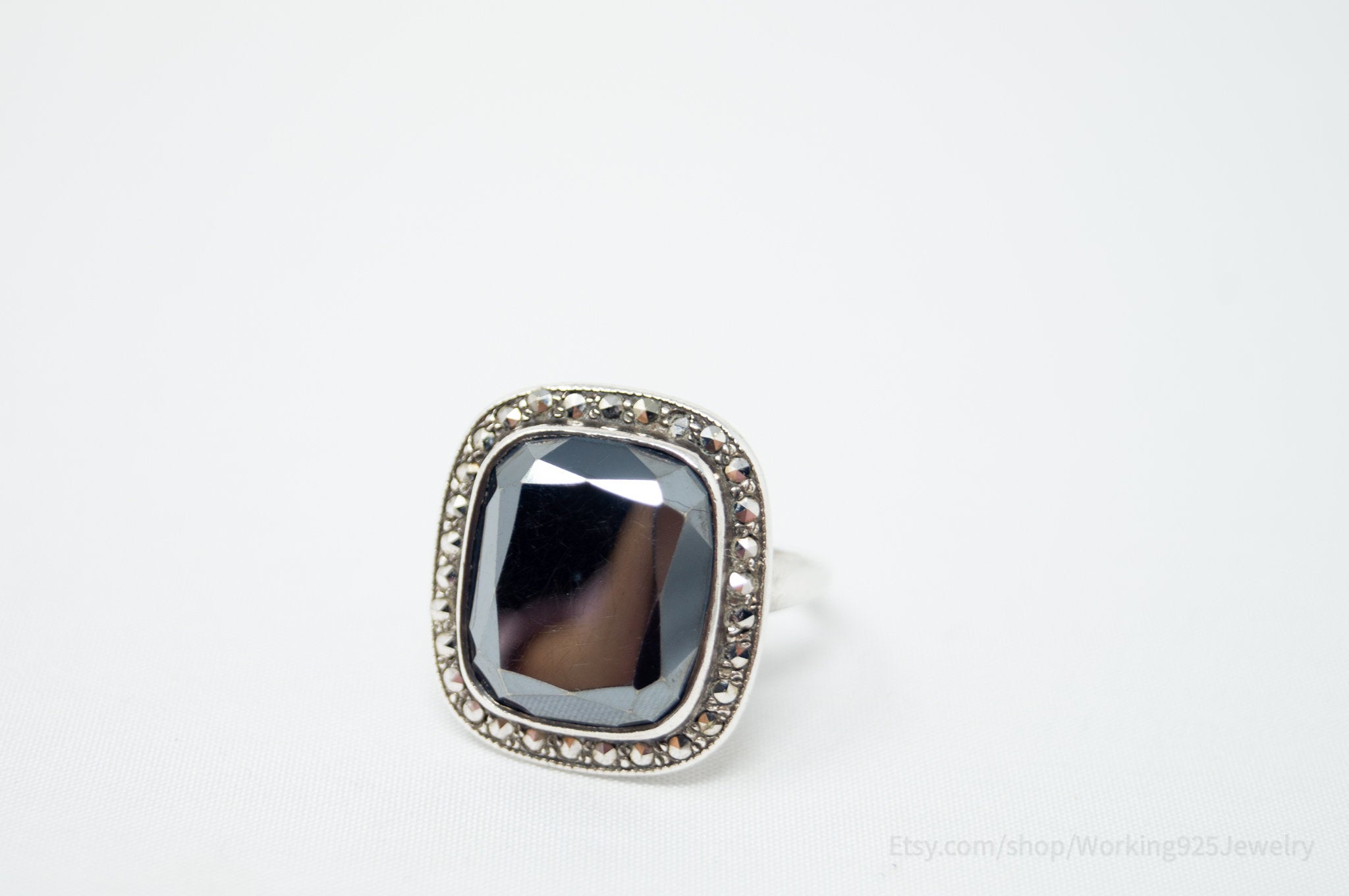 Antique Designer Uncas MFG CO Hematite Marcasite Sterling Silver Ring - Size 5.5