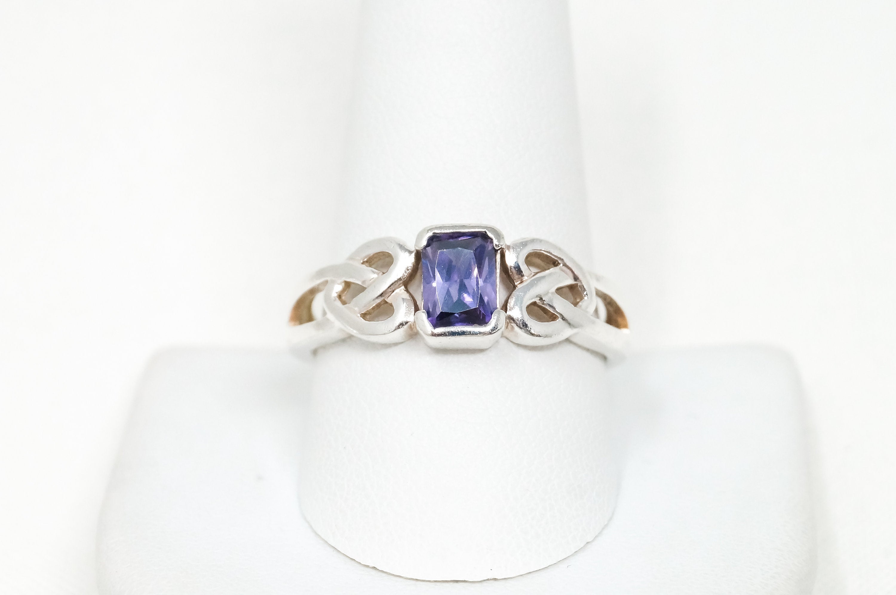 Vintage Designer Avon Amethyst Celtic Style Sterling Silver Ring - Sz 10.75