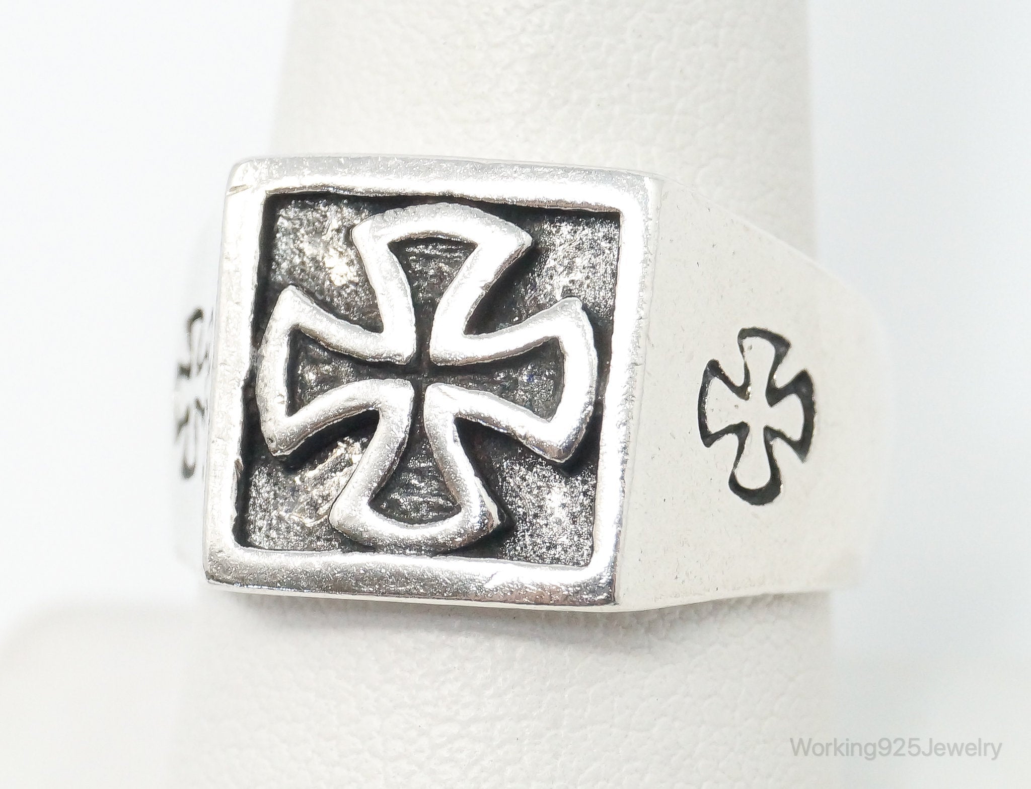 Vintage Cross Design Sterling Silver Ring - SZ 8.75