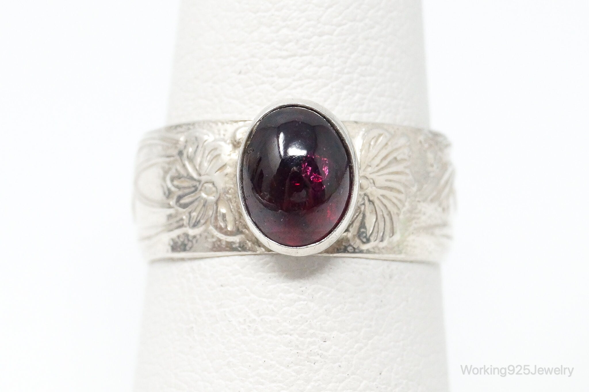 Vintage Designer SAUCY Garnet Ring Sterling Silver - Size 6.5