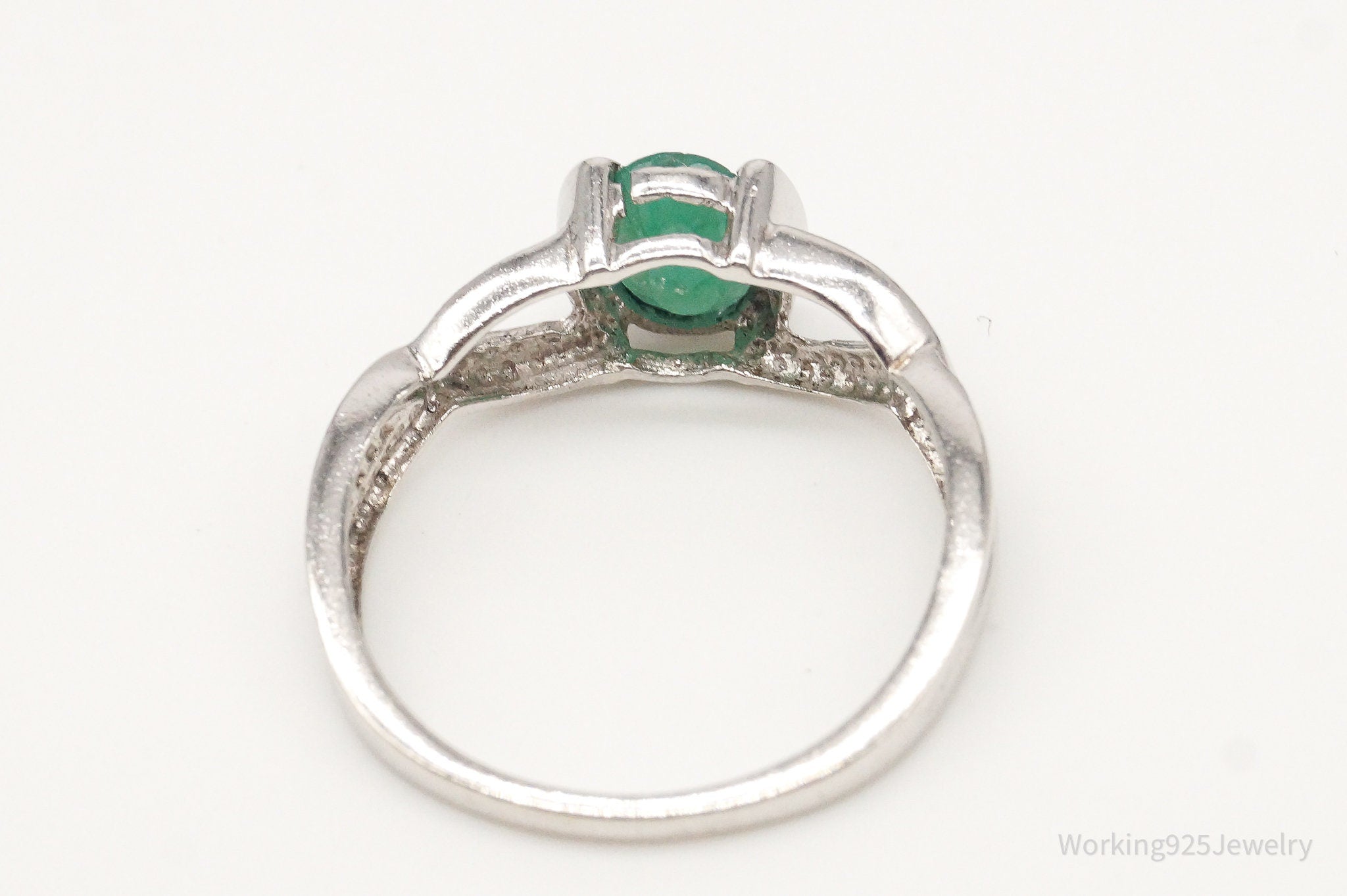 Vintage Emerald Sterling Silver Ring - Size 6.75