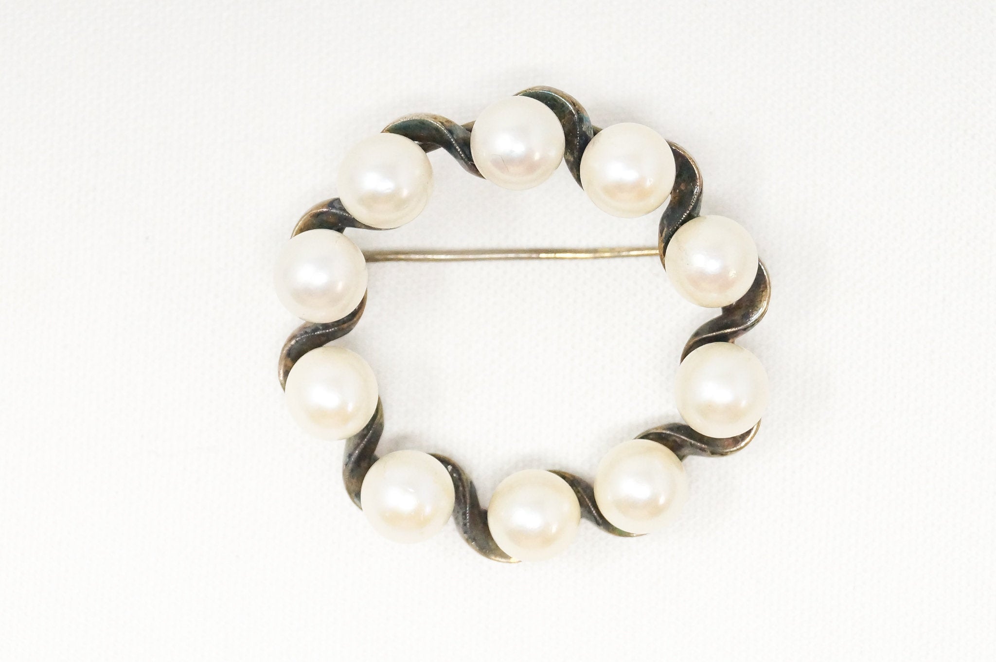 Rare Antique Authentic Designer Mikimoto Akoya Pearl Silver Brooch Pin