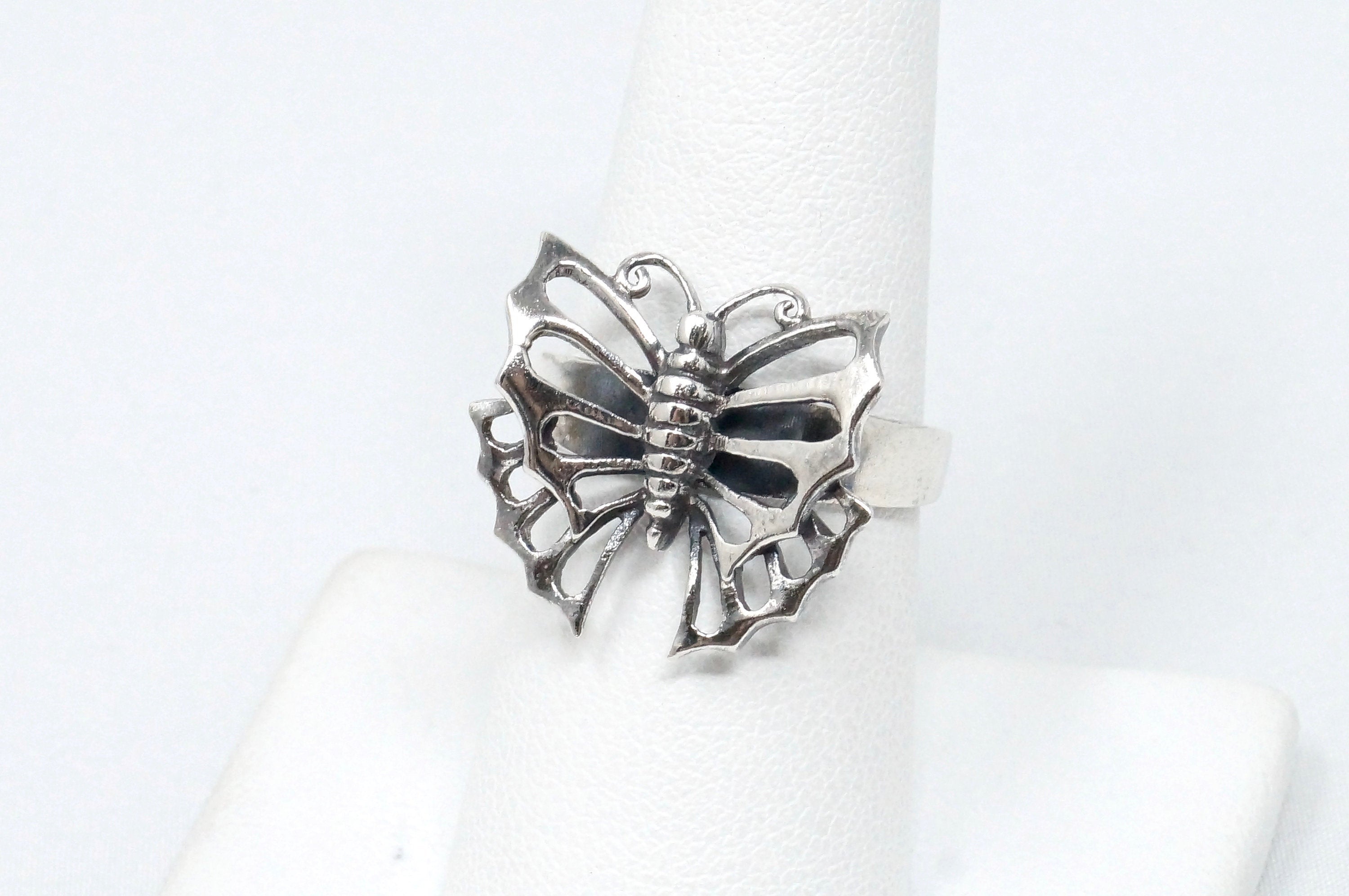 Vintage Cut Out 3D Butterfly Design Sterling Silver Ring - Size 8.5