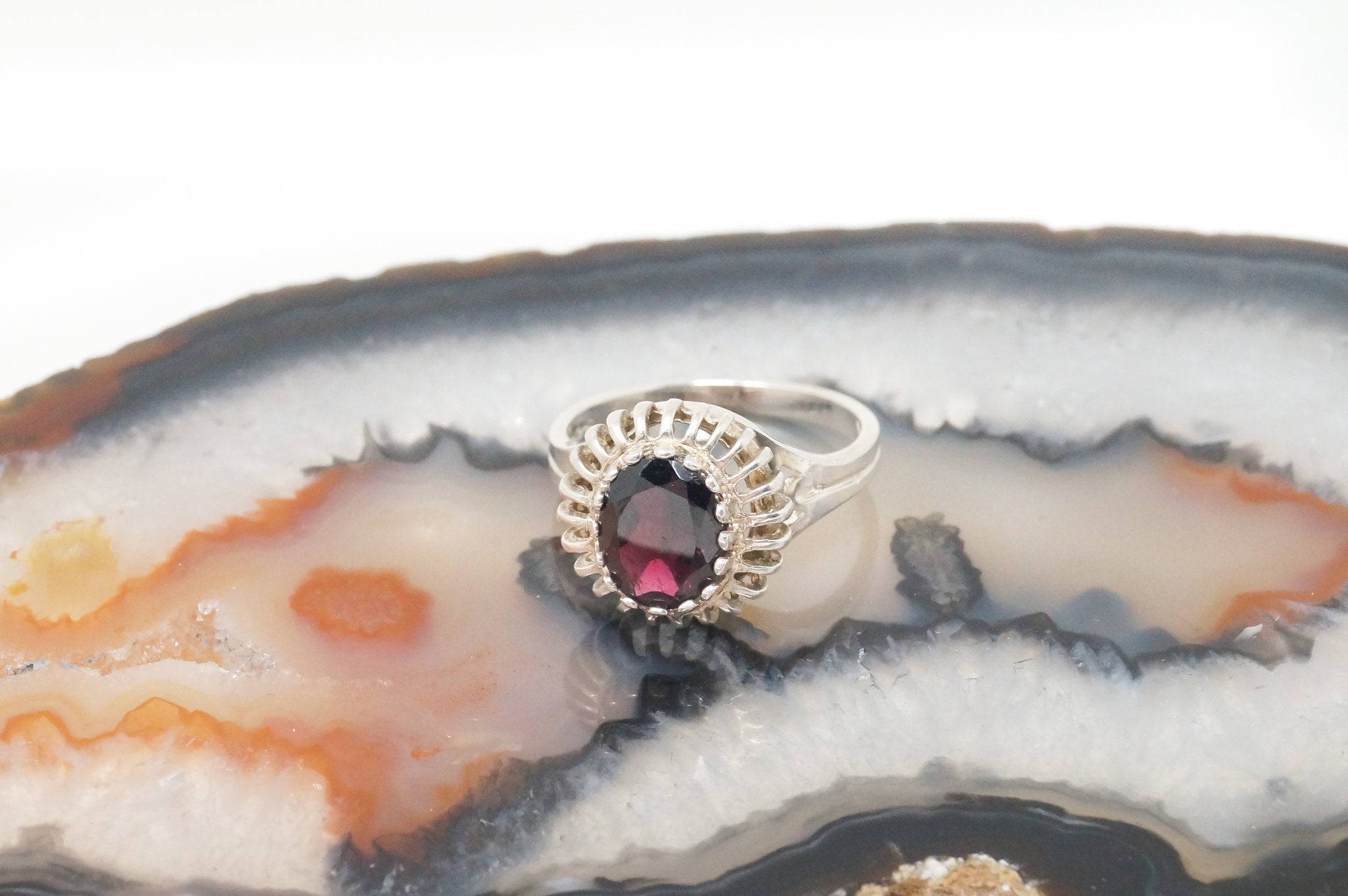 Vintage Art Deco Style Red Garnet Sterling Silver Modernist Ring Size 6.75