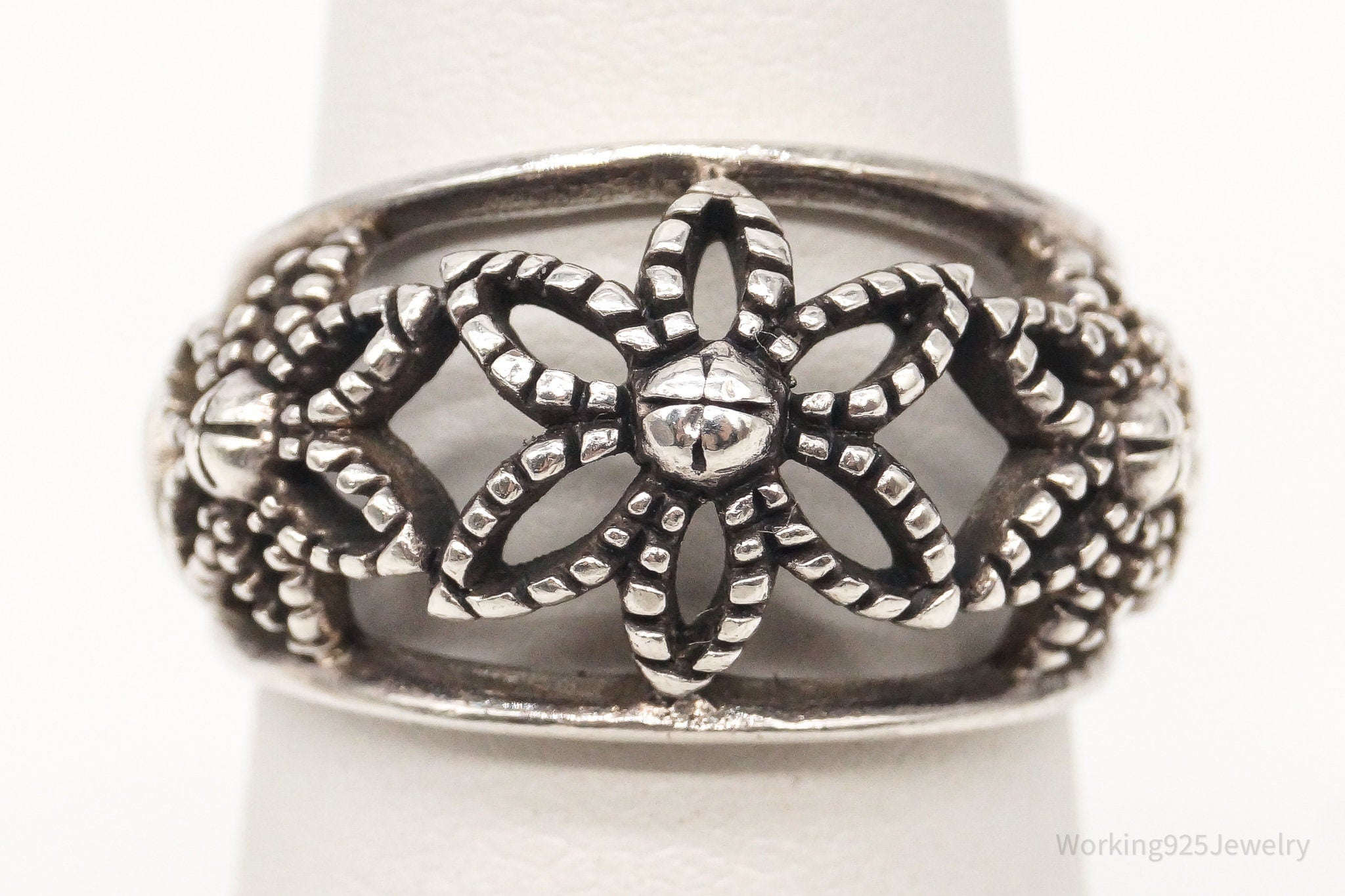 Vintage Flowers Cut Out Sterling Silver Band Ring Size 5.75