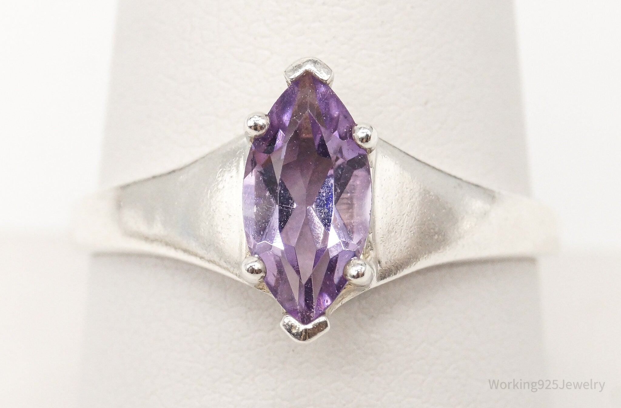 Vintage Amethyst Sterling Silver Ring - Size 9