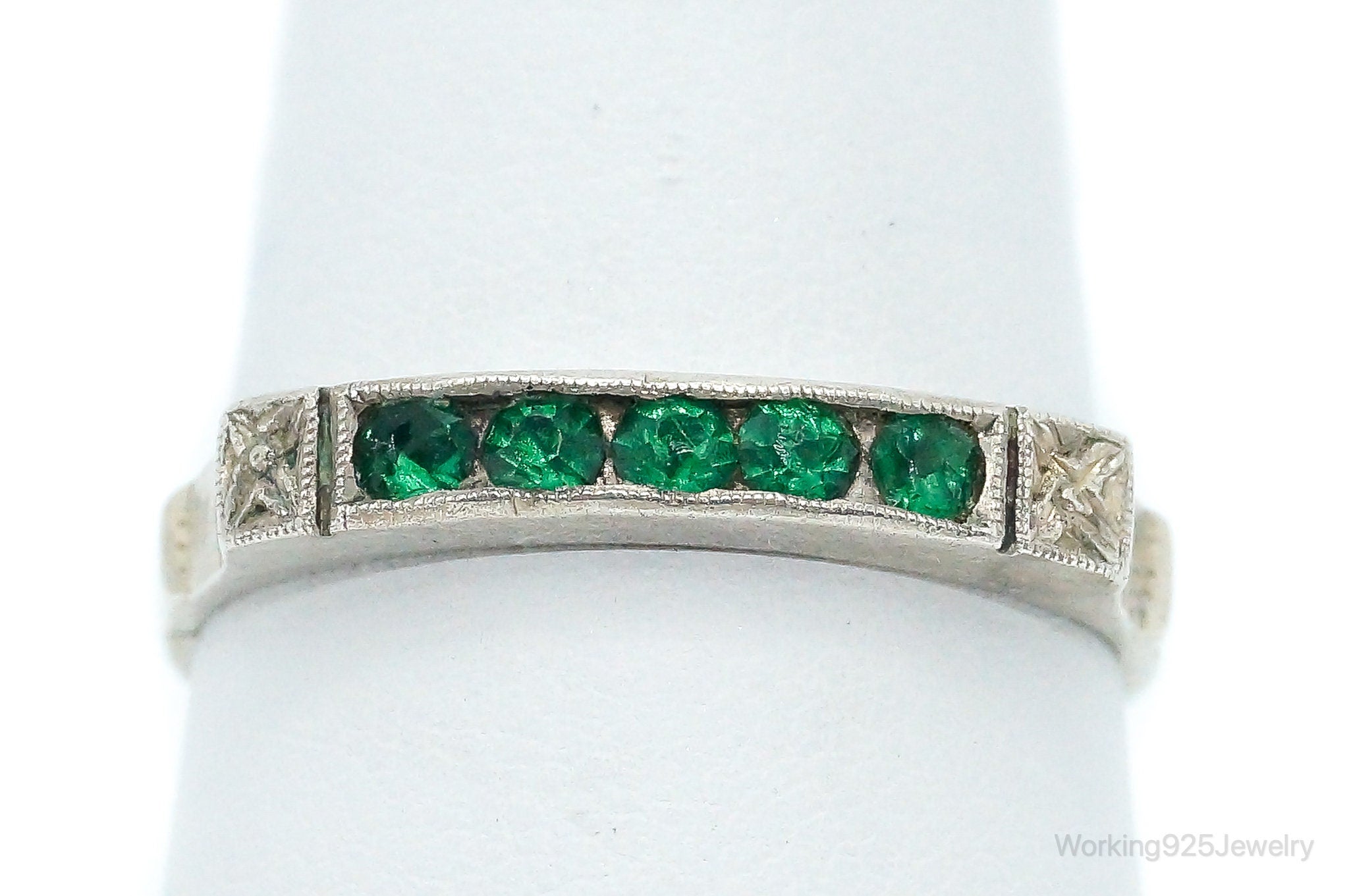 Antique Green Rhinestone Sterling Silver Ring - Size 8