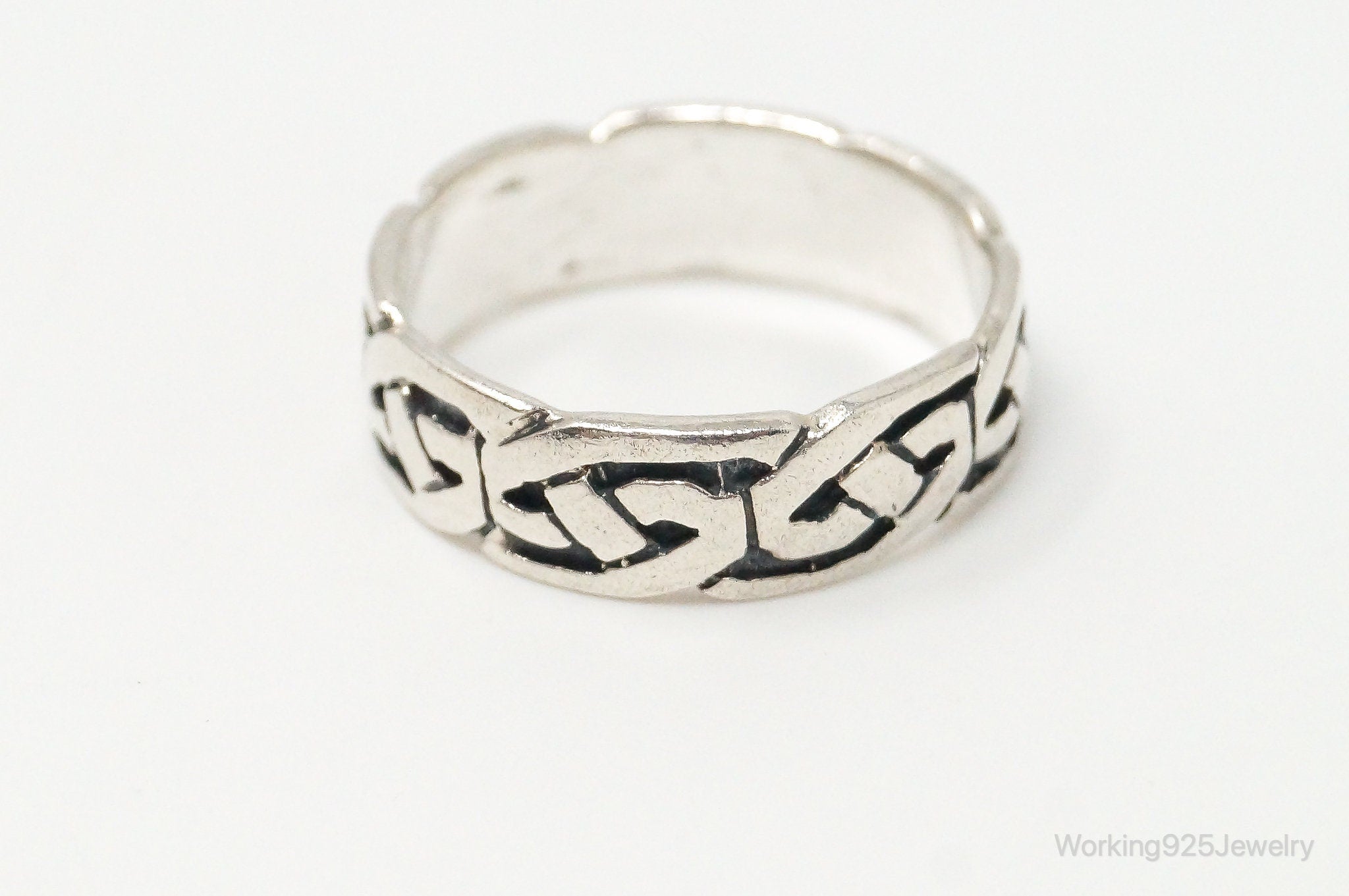 Vintage Celtic Knot Design Sterling Silver Band Ring - Size 5.5