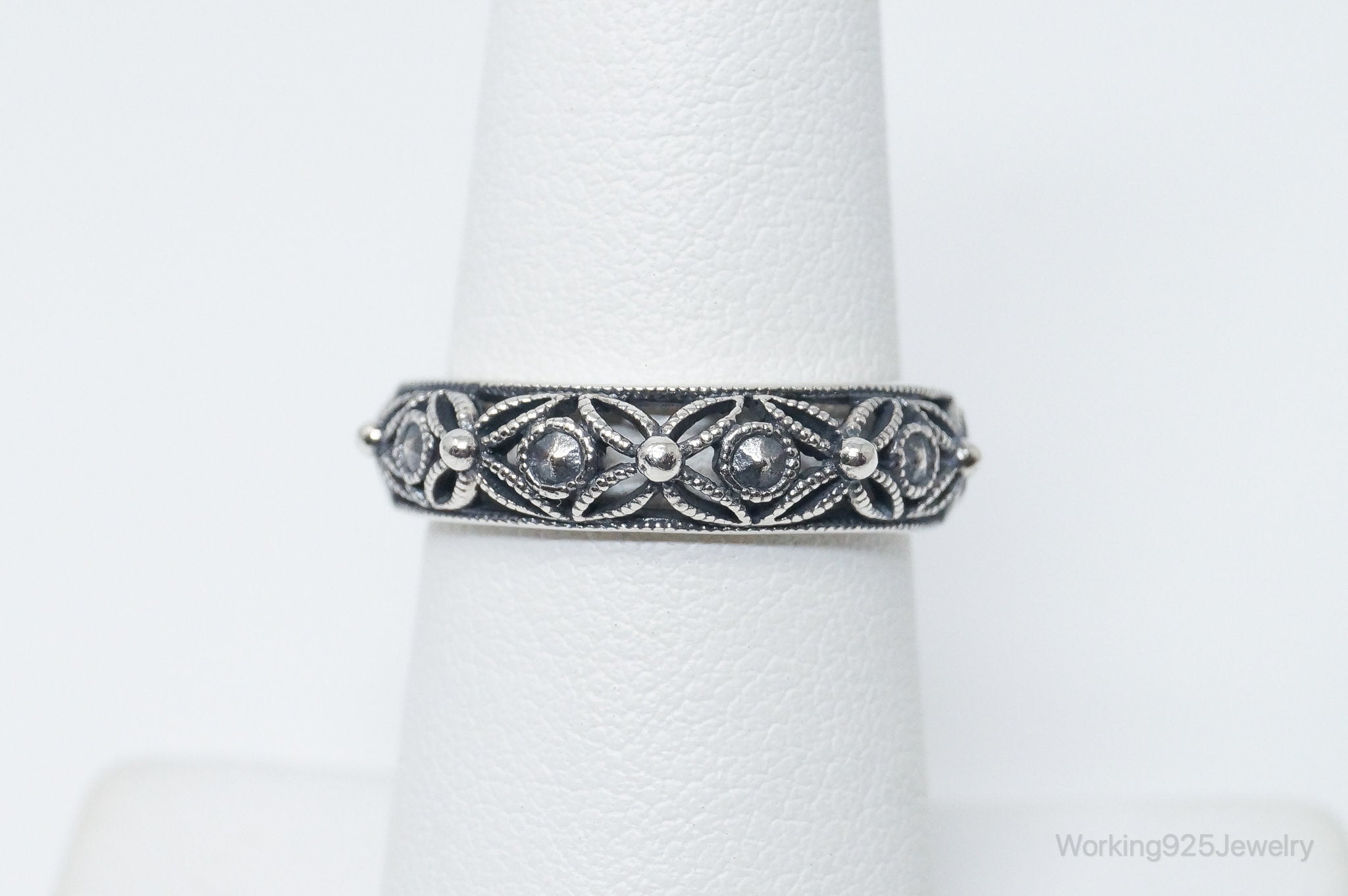 Vintage Cut Out Floral Design Sterling Silver Band Ring - Size 6.75