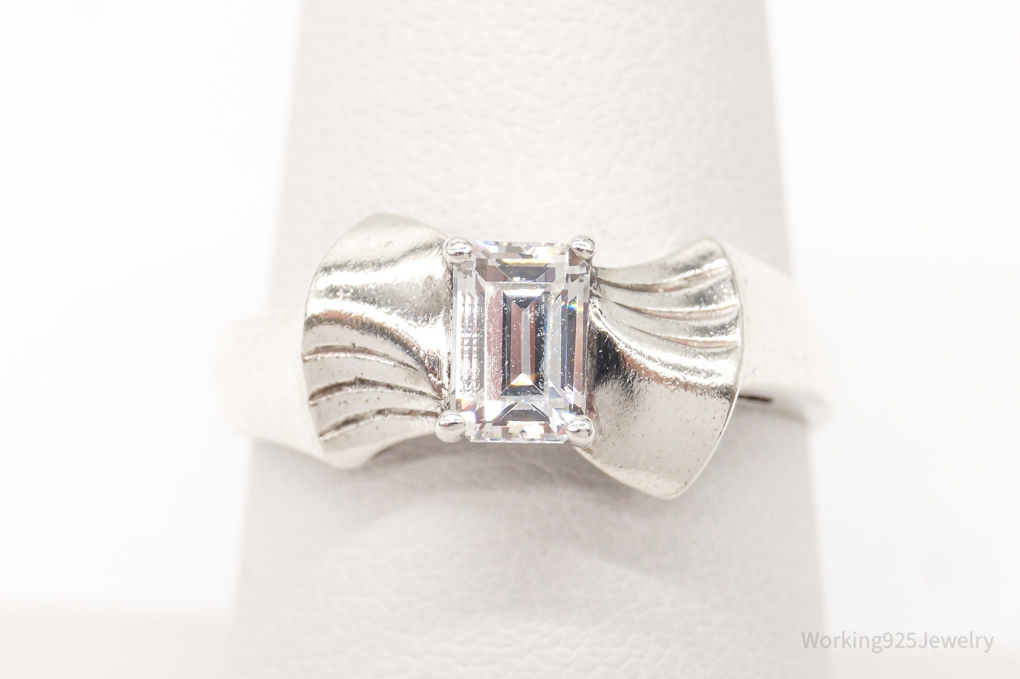 Vintage Cubic Zirconia Sterling Silver Ring - Size 8