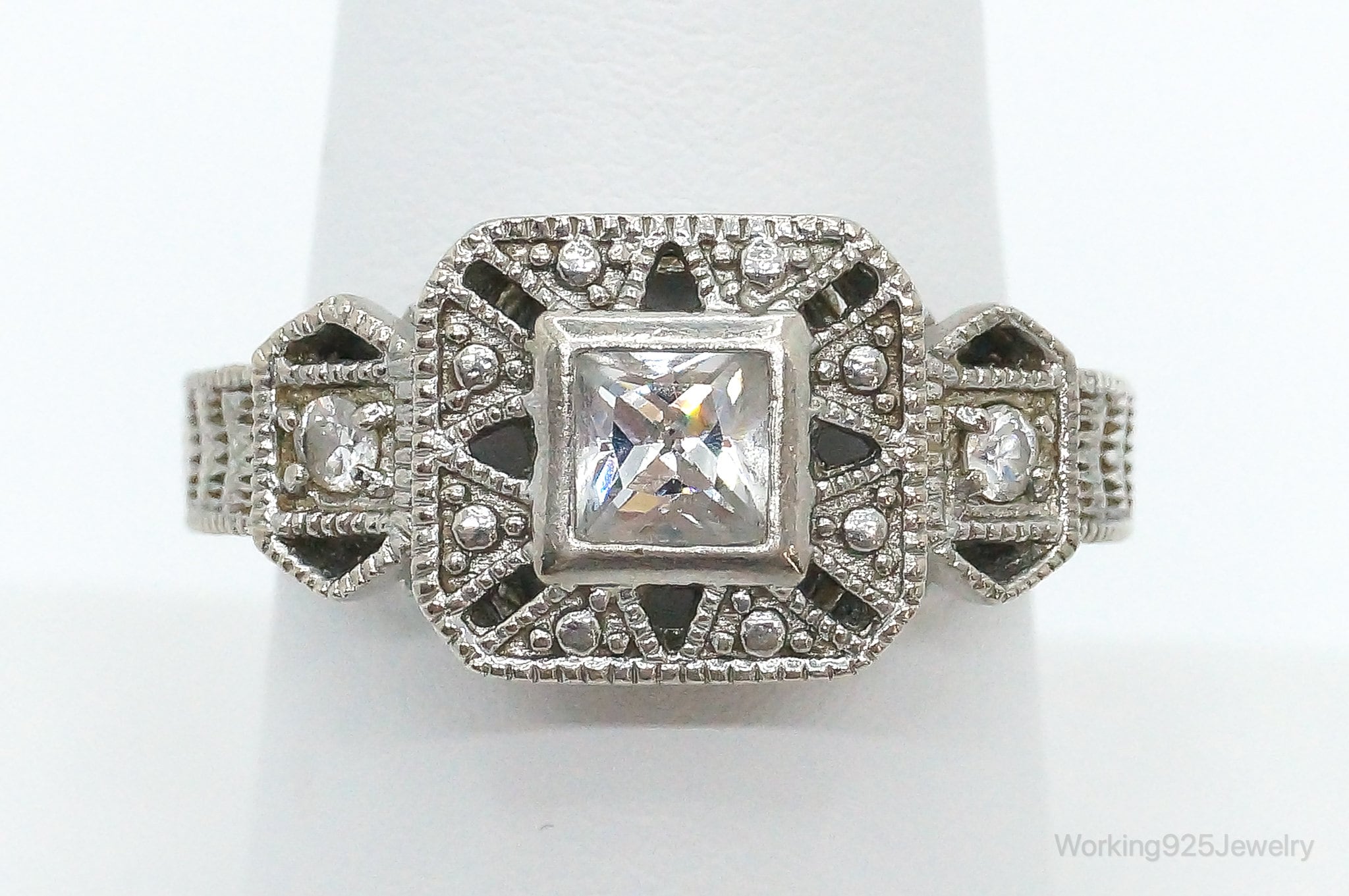 Vintage Cubic Zirconia Sterling Silver Ring - Size 8