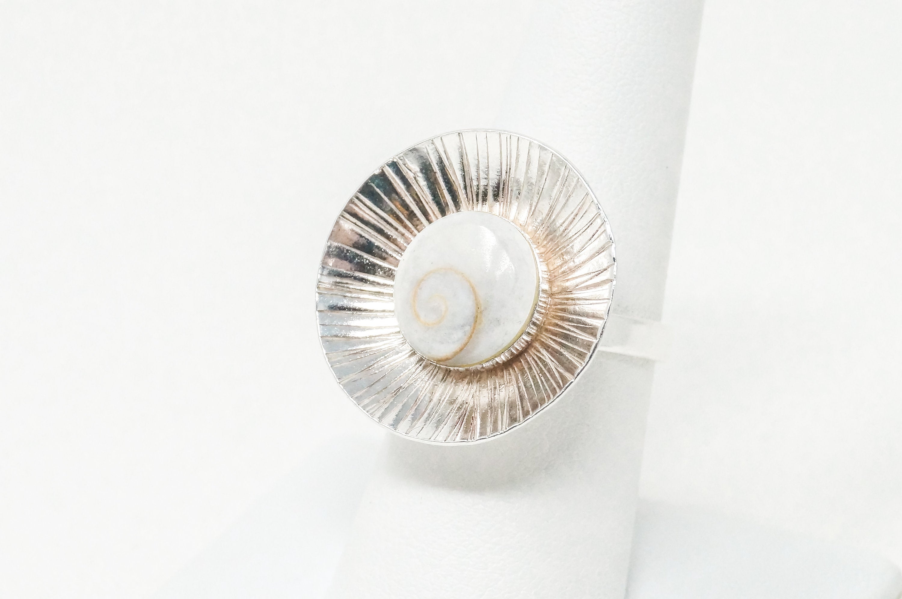 Vintage Fossilized Shell Sterling Silver Adjustable Ring - Sz 7