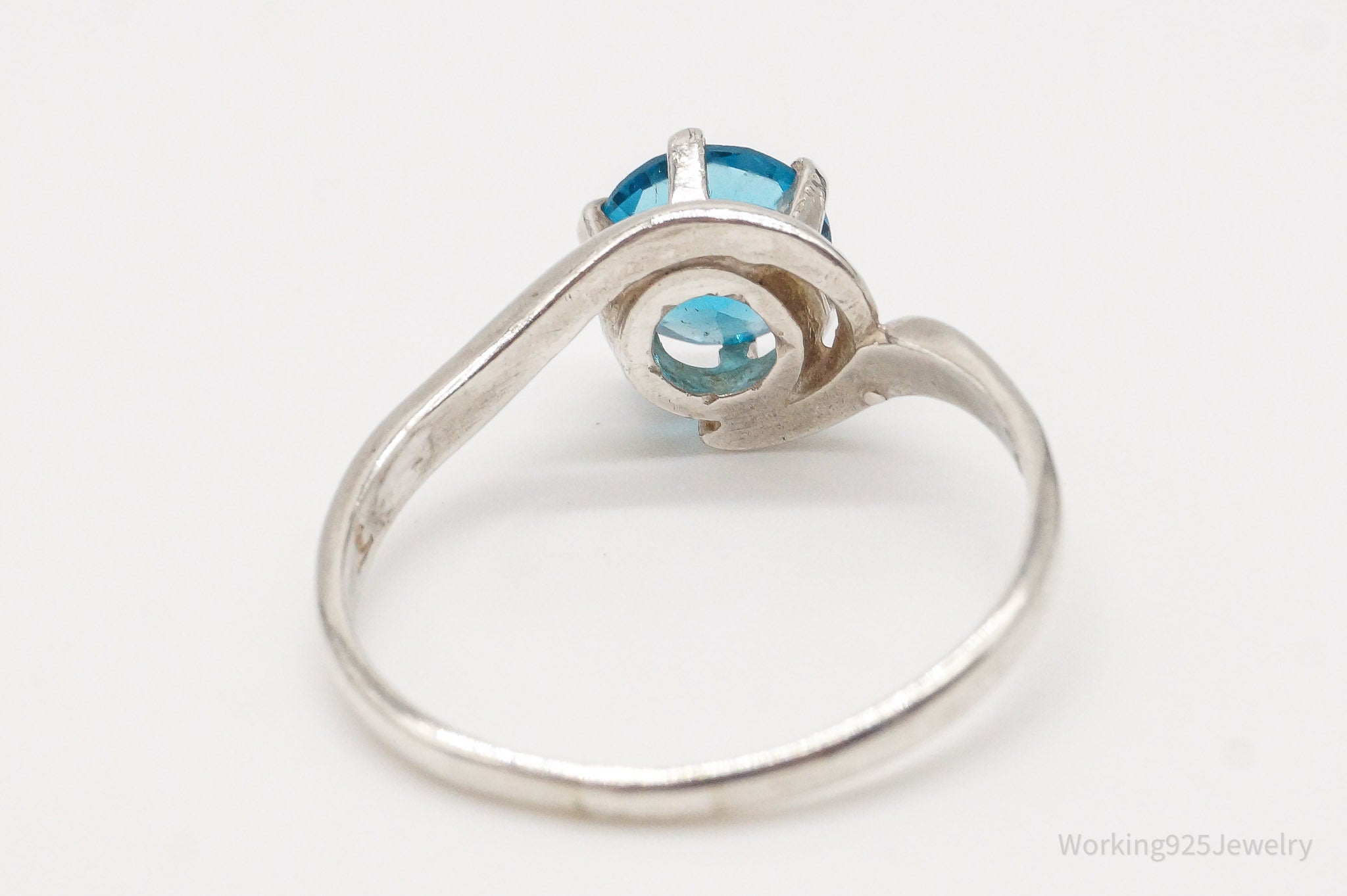 Vintage Blue Topaz Sterling Silver Ring - Size 9