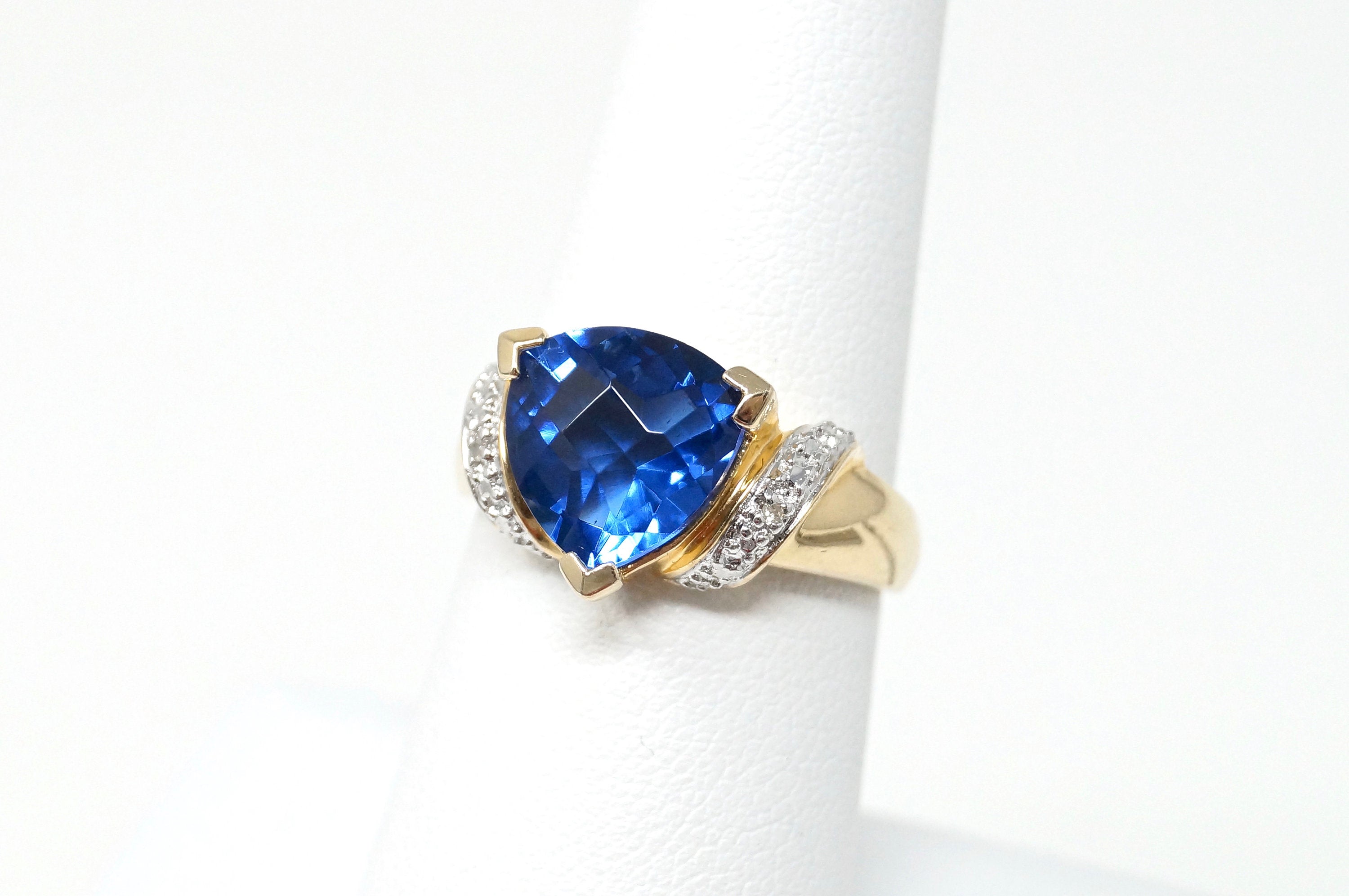 Vintage Blue Crystal Art Deco Style Gold Wash Sterling Silver Ring Size 7