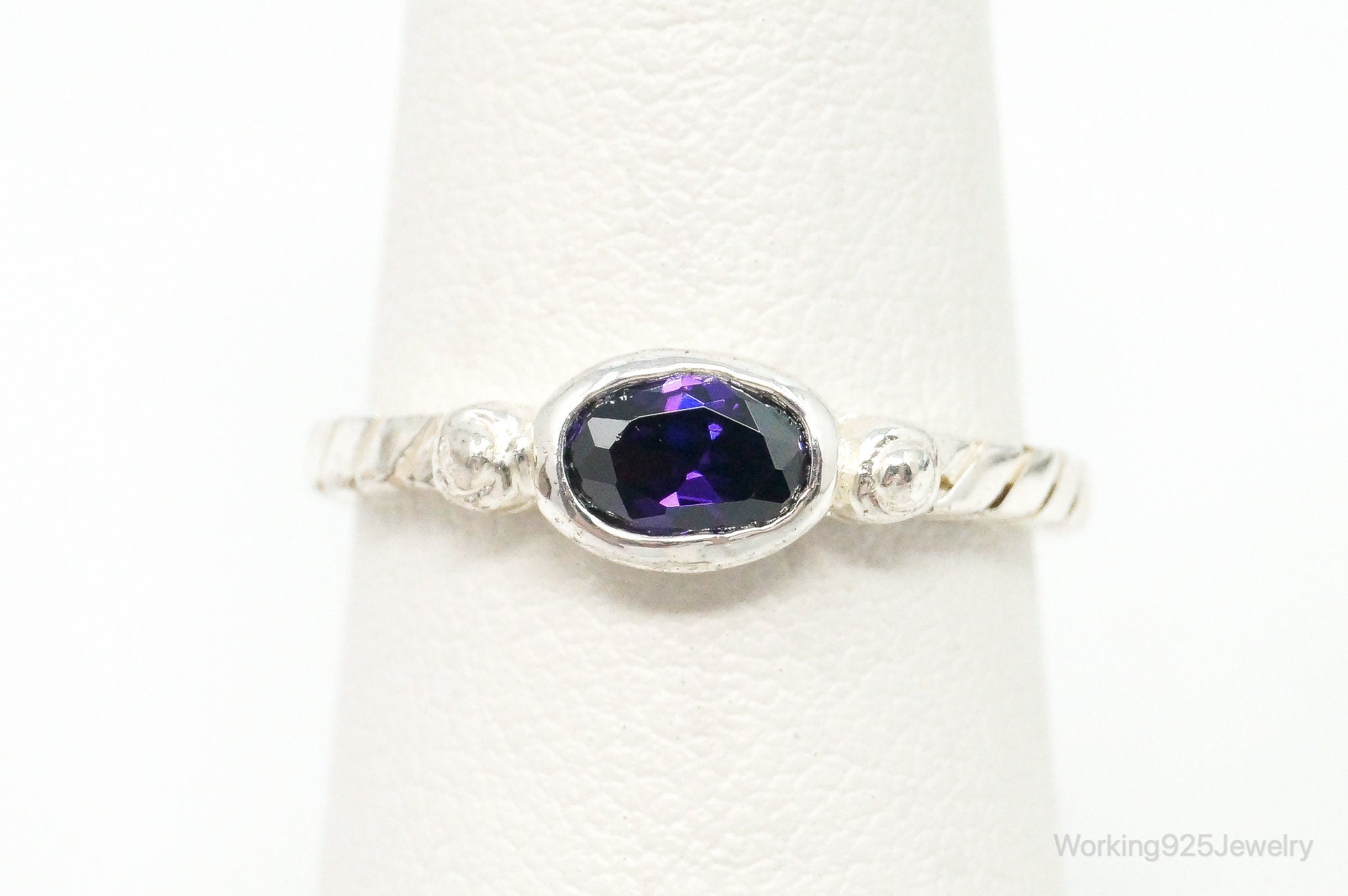 Vintage Amethyst Sterling Silver Ring - Size 6.75