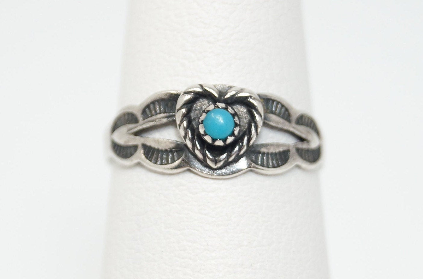 Vintage Bell Trading Post Turquoise Heart Sterling Silver Ring - Size 3.25