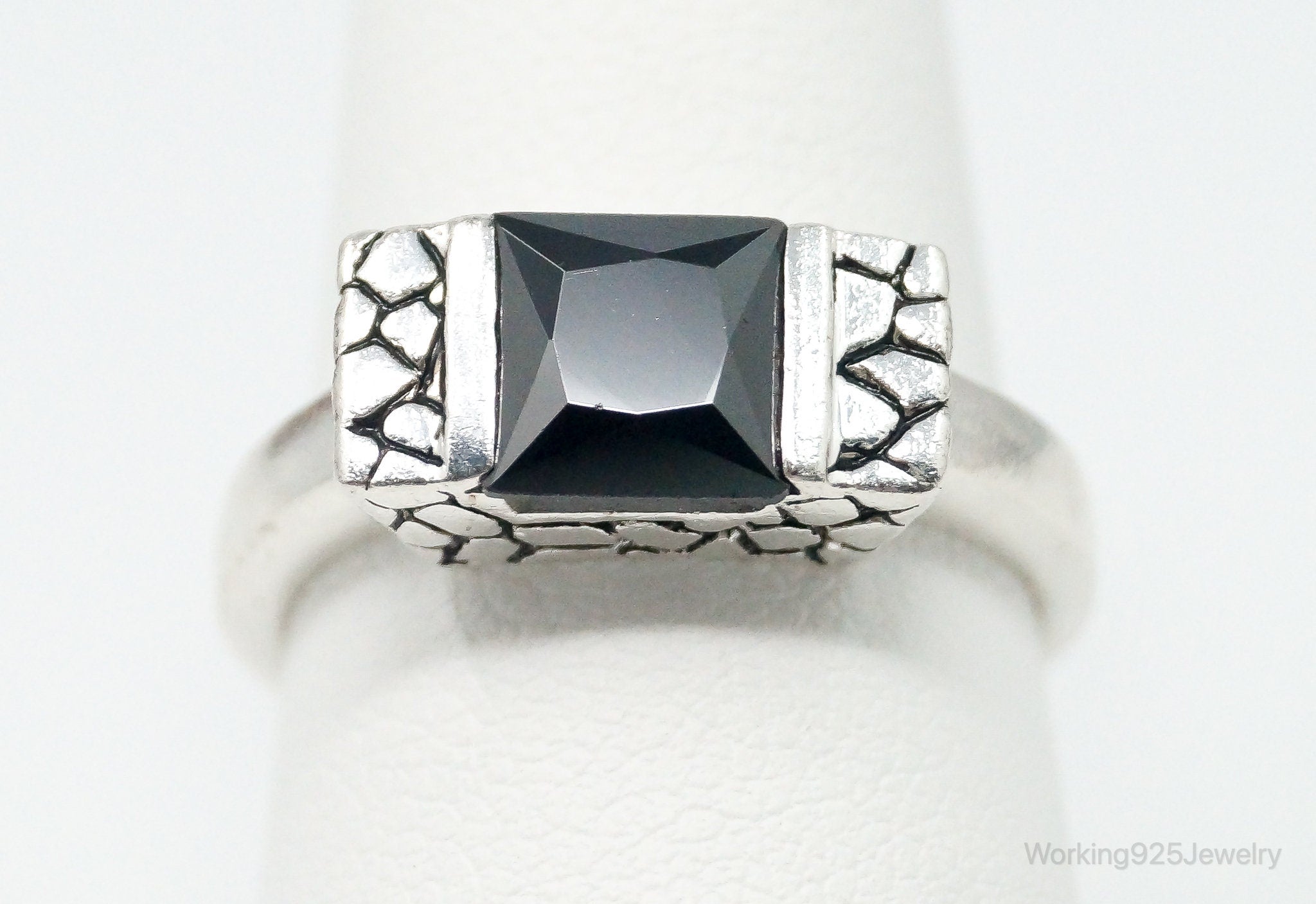 Vintage Black Onyx Sterling Silver Ring - Size 8