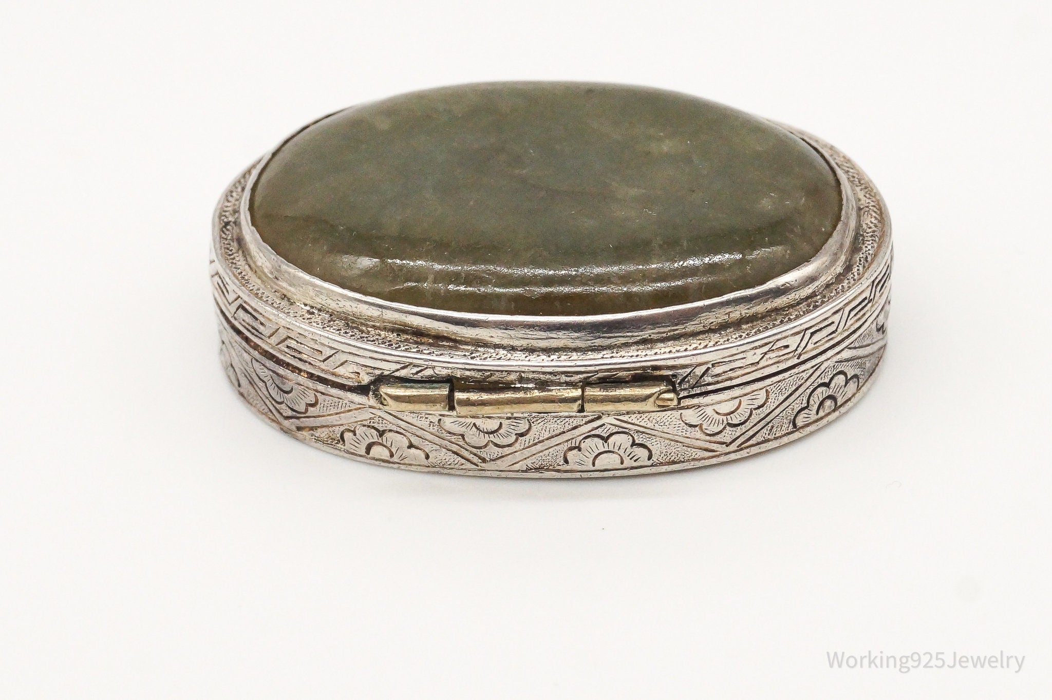 Antique Chinese Green Stone Sterling Silver Floral Etched Pill Snuff Beauty Box