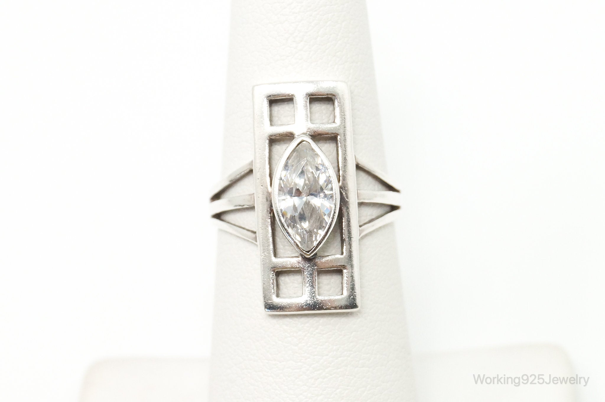 Vintage Cubic Zirconia Art Deco Cut Out Sterling Silver Ring - Size 5.75