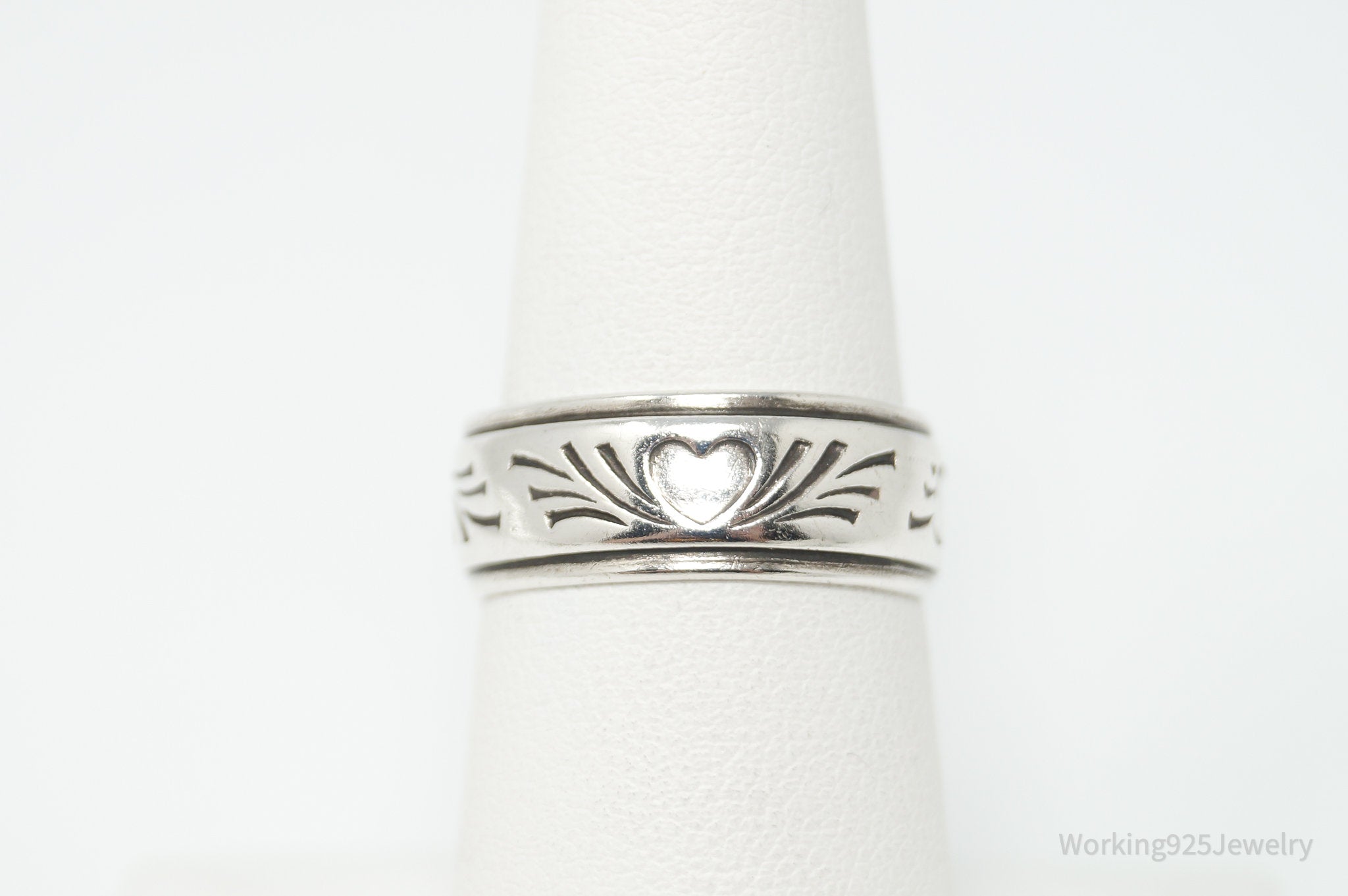 Antique Designer Uncas MFG Co Heart Sterling Silver Band Ring - Sz 6.75