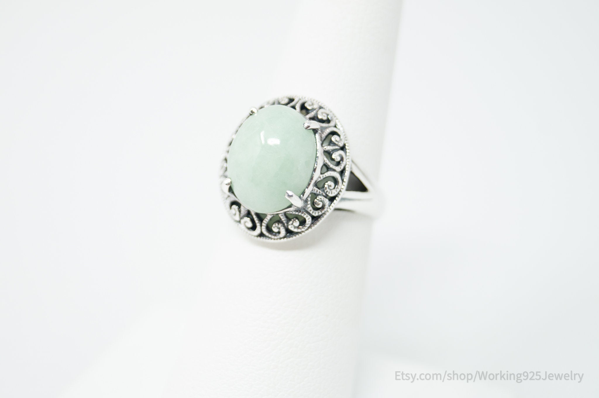 Vintage Deco Style Green jadeite Swirl Scroll Sterling Silver Ring - Size 6