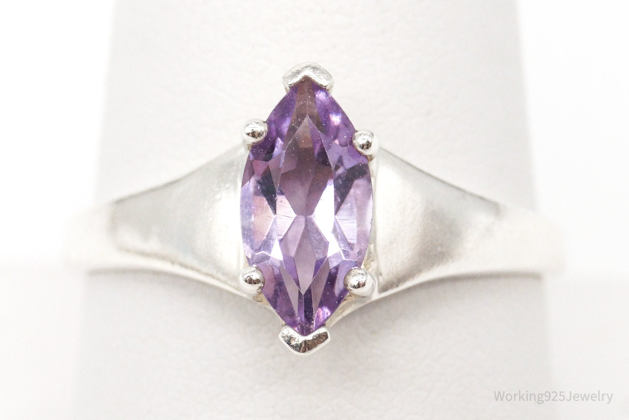 Vintage Amethyst Sterling Silver Ring - Size 9