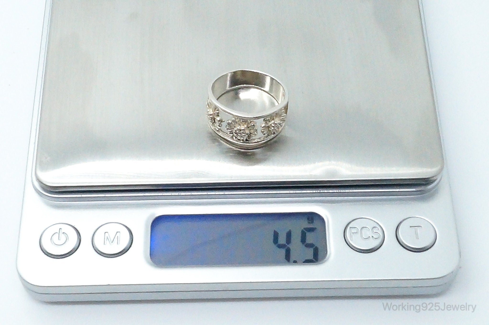 Vintage Flowers Cut Out Sterling Silver Band Ring - Size 6.5