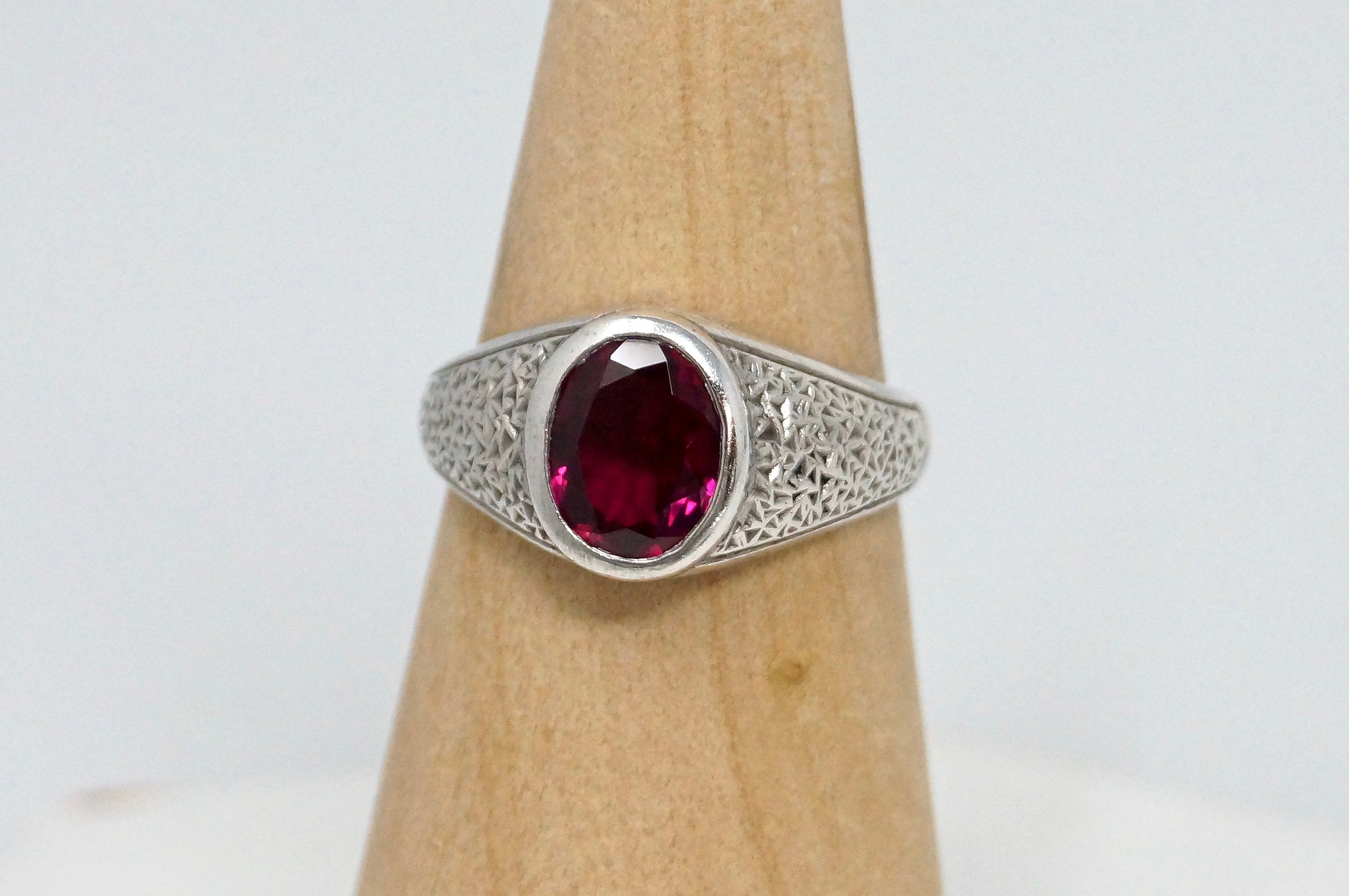 Vintage Designer CMC Large Red Lab Ruby Sterling Silver Ring - Size 10